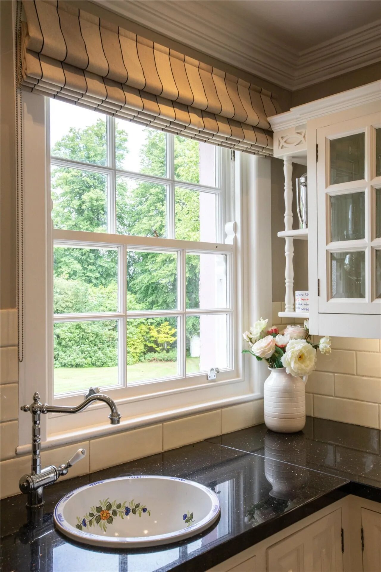 Ballyaughlis Lodge, 238 Ballylesson Road, Drumbo, BT27 5TS