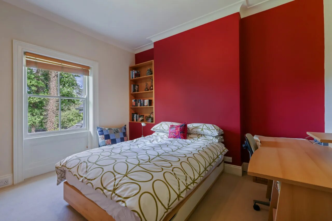 Slinden House, 21 Station Road, Holywood, County Down, BT18 0BP