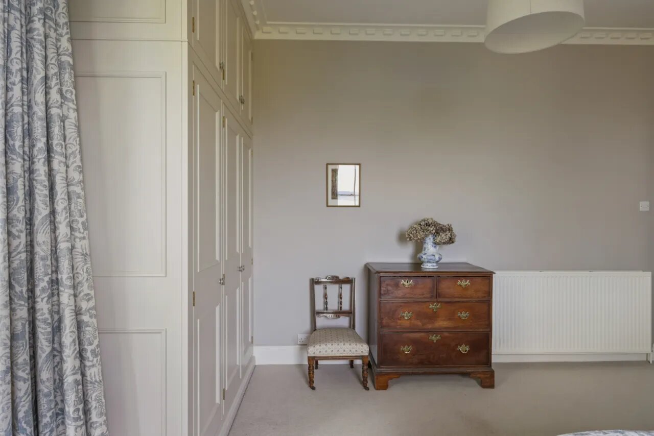 Slinden House, 21 Station Road, Holywood, County Down, BT18 0BP