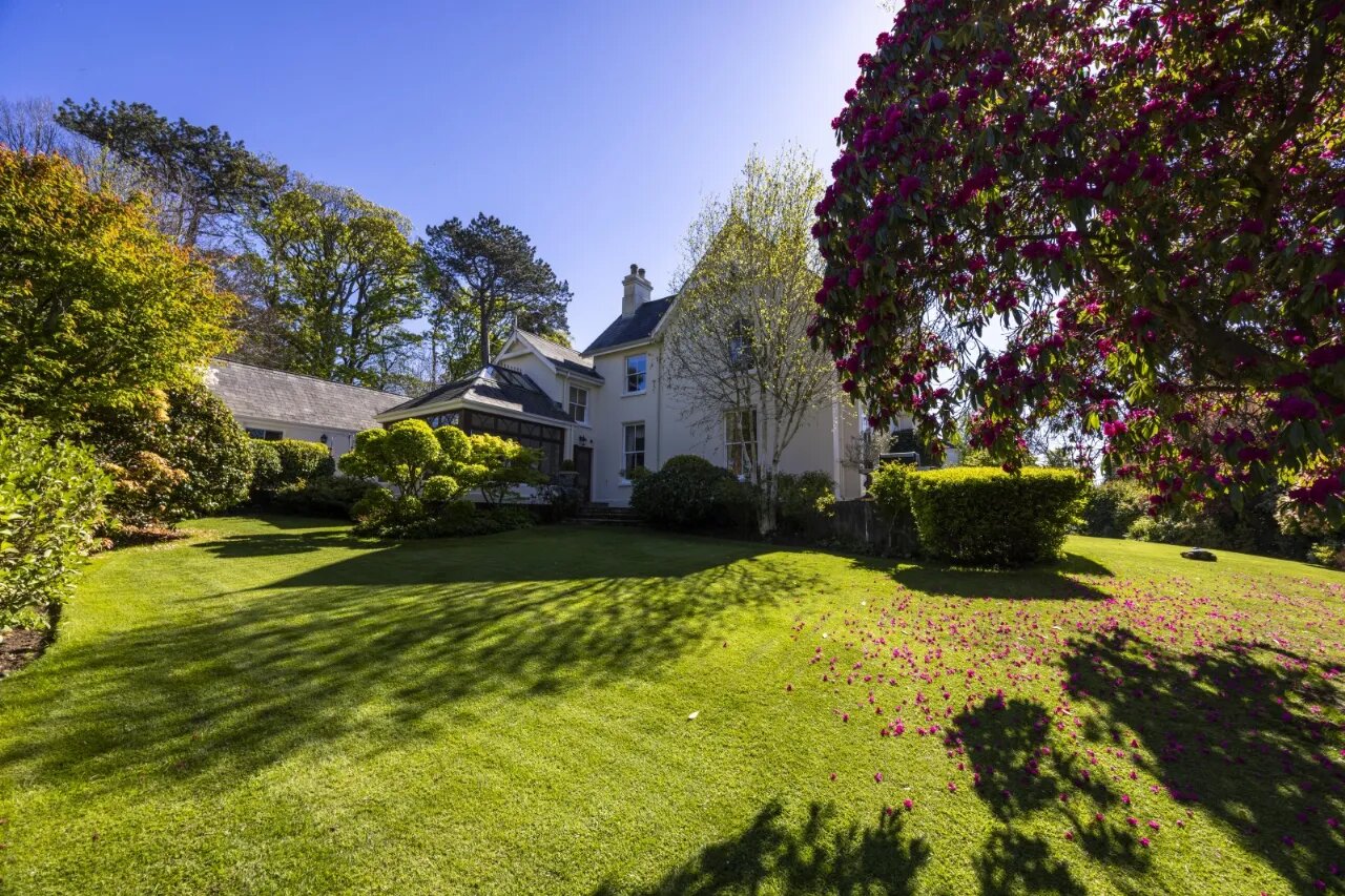 Slinden House, 21 Station Road, Holywood, County Down, BT18 0BP
