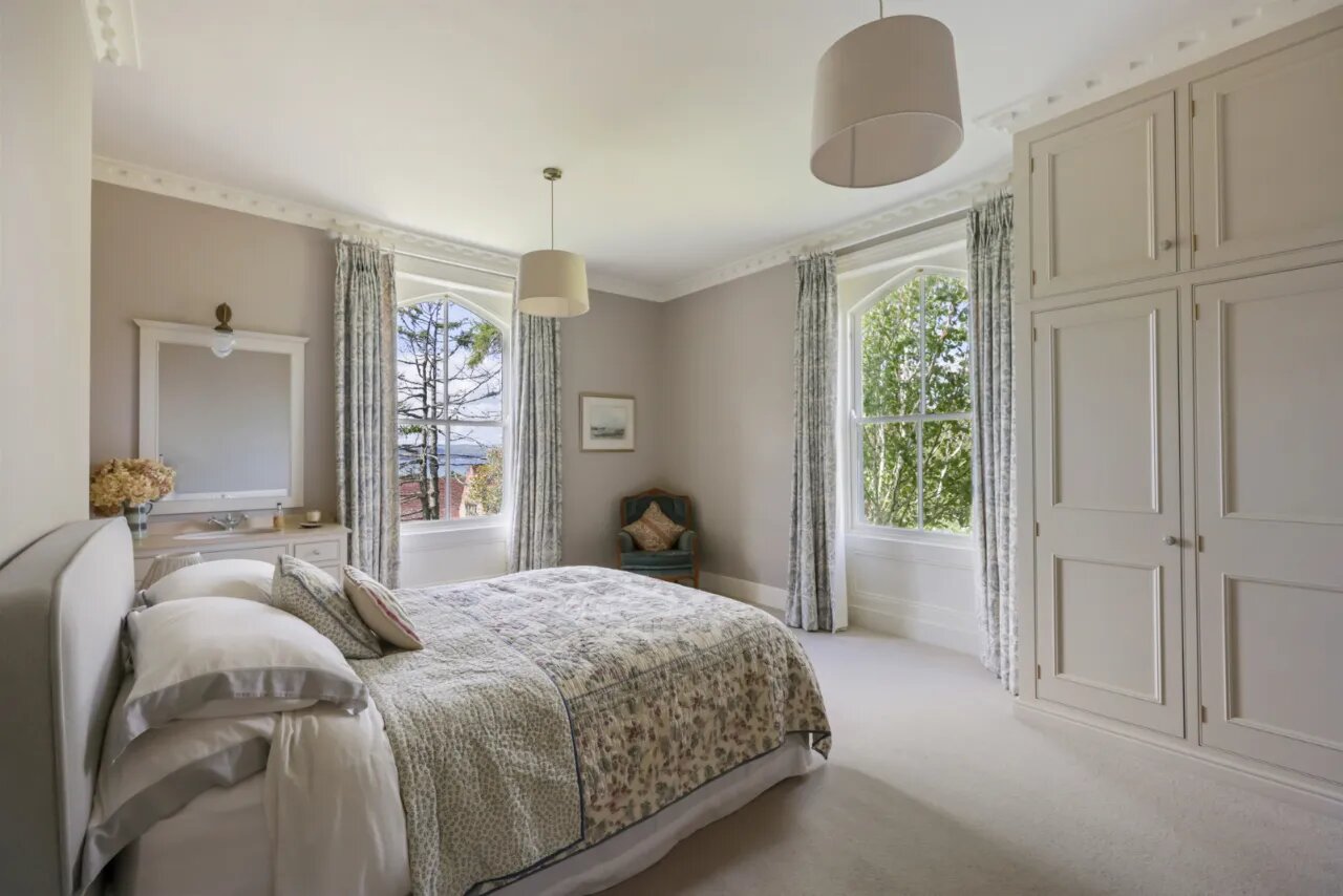 Slinden House, 21 Station Road, Holywood, County Down, BT18 0BP