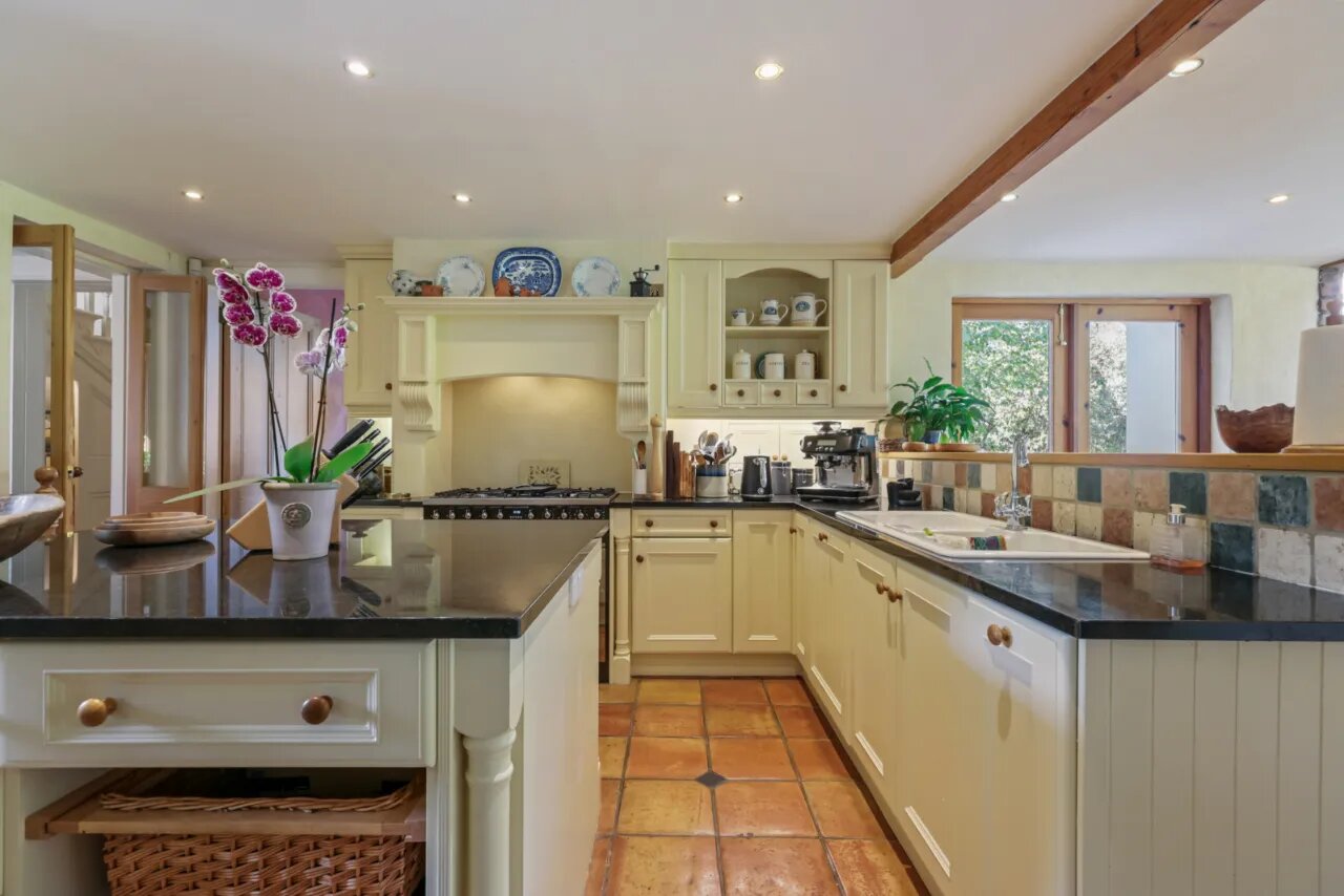 Slinden House, 21 Station Road, Holywood, County Down, BT18 0BP