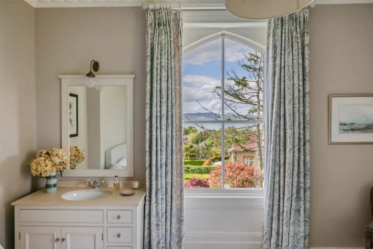 Slinden House, 21 Station Road, Holywood, County Down, BT18 0BP