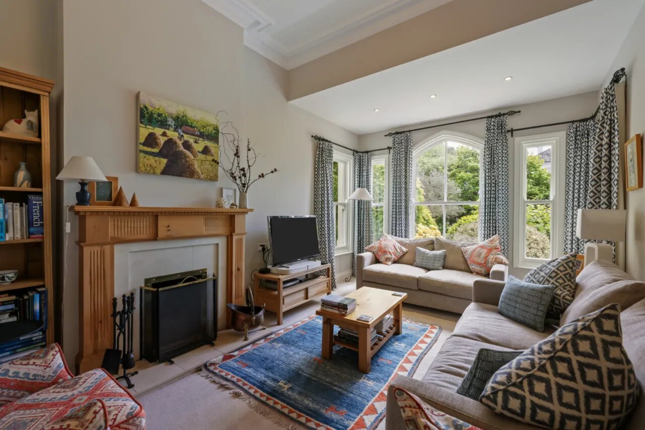 Slinden House, 21 Station Road, Holywood, County Down, BT18 0BP