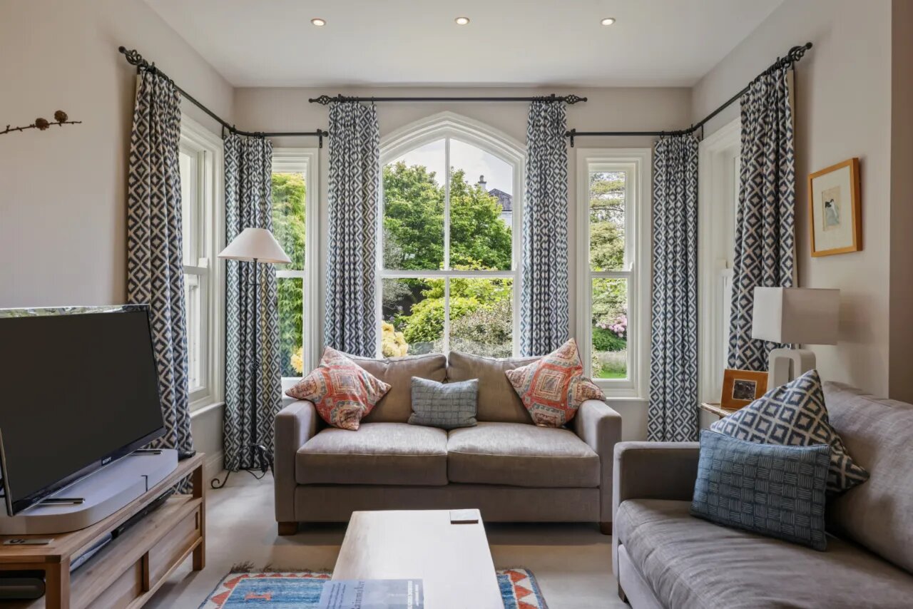 Slinden House, 21 Station Road, Holywood, County Down, BT18 0BP