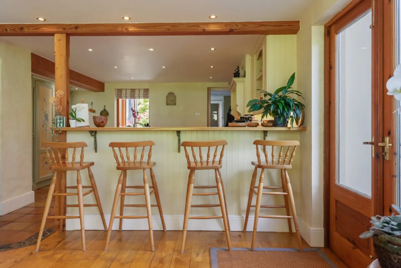 Slinden House, 21 Station Road, Holywood, County Down, BT18 0BP