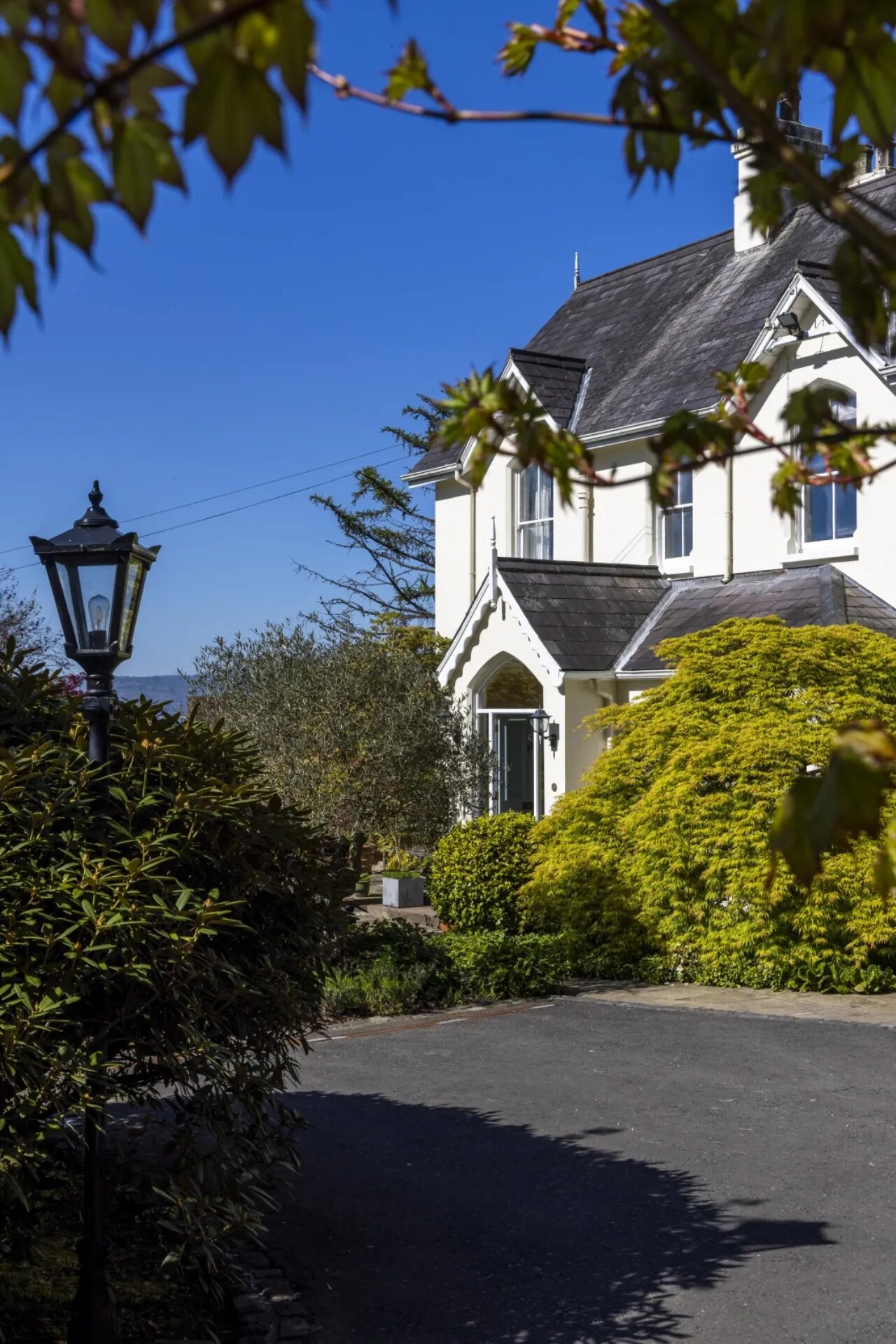 Slinden House, 21 Station Road, Holywood, County Down, BT18 0BP