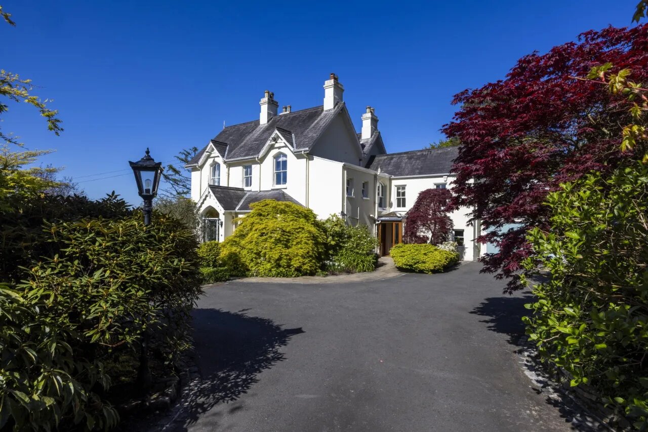 Slinden House, 21 Station Road, Holywood, County Down, BT18 0BP