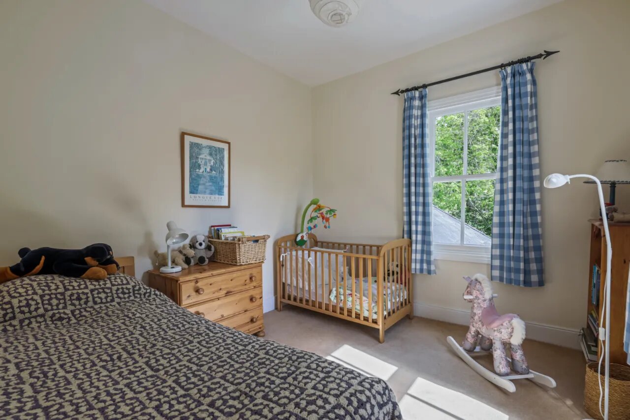Slinden House, 21 Station Road, Holywood, County Down, BT18 0BP