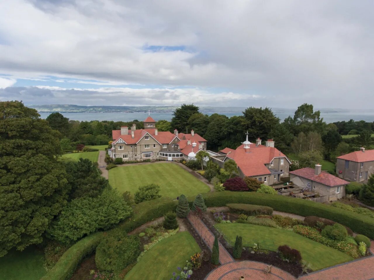 Rathmoyle, 40 Craigdarragh Road, Helens Bay, Bangor, County Down, BT19 1UB