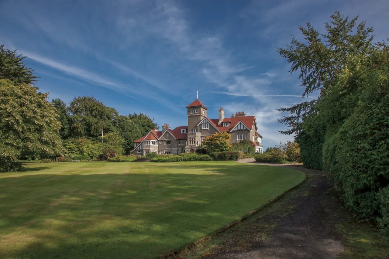 Rathmoyle, 40 Craigdarragh Road, Helens Bay, Bangor, County Down, BT19 1UB