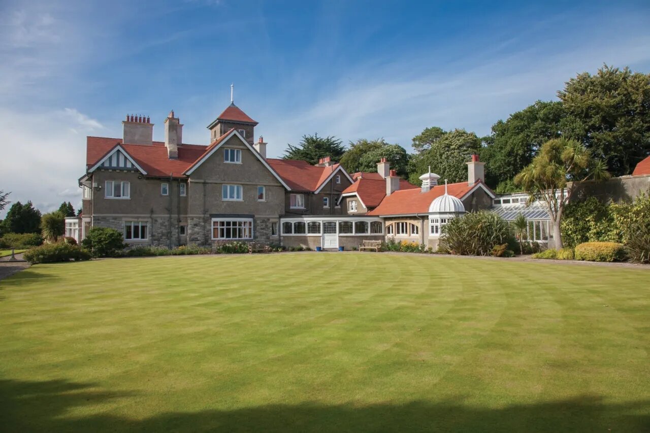 Rathmoyle, 40 Craigdarragh Road, Helens Bay, Bangor, County Down, BT19 1UB