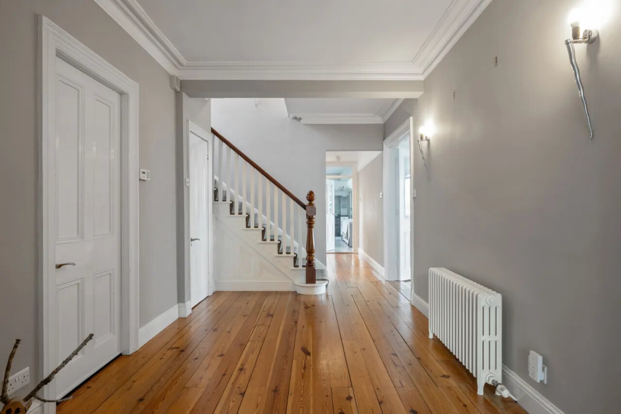 8 Clanbrassil Road, Holywood, County Down, BT18 0AR