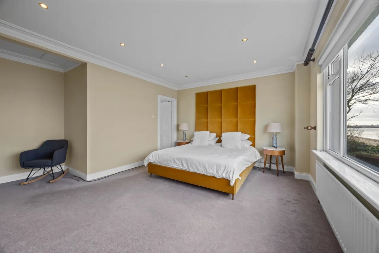 8 Clanbrassil Road, Holywood, County Down, BT18 0AR