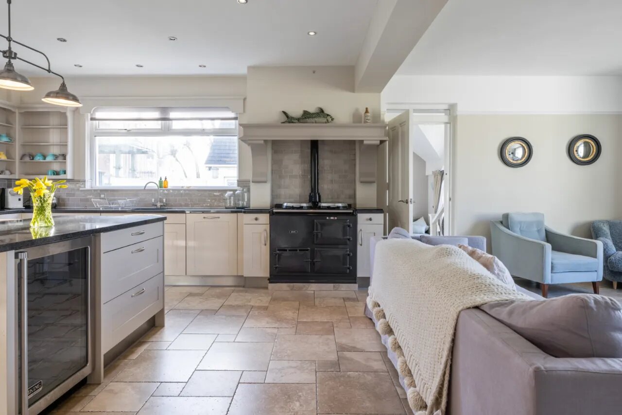 8 Clanbrassil Road, Holywood, County Down, BT18 0AR