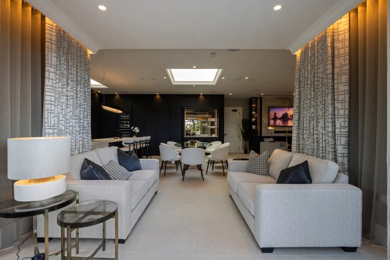 Penthouse Apt 18 The Mansion House, Ardavon Estate, Glen Road, Cultra, BT18