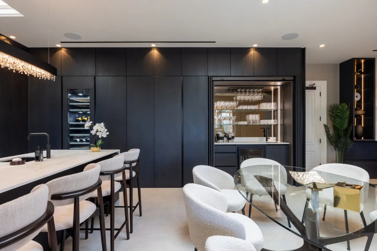 Penthouse Apt 18 The Mansion House, Ardavon Estate, Glen Road, Cultra, BT18
