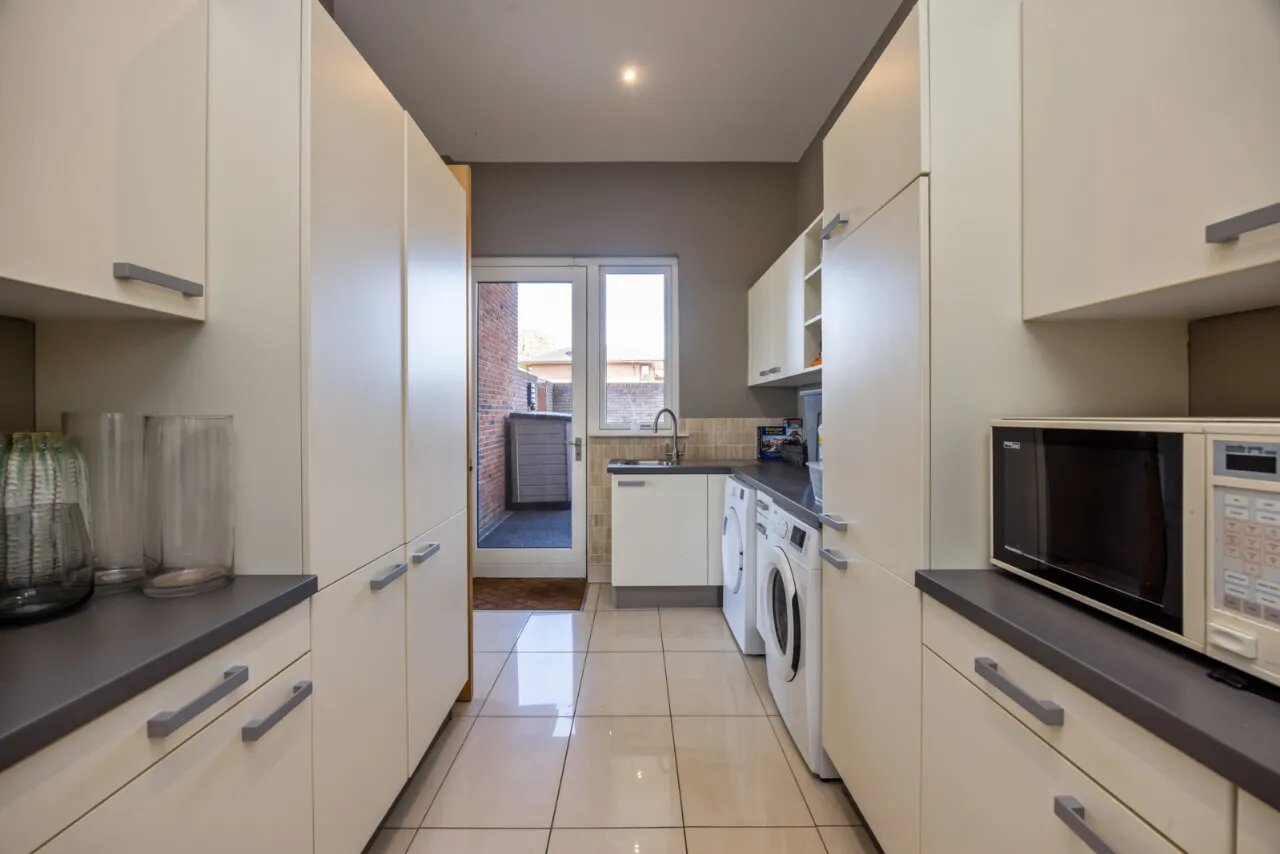 4 Ballymenoch Lane, Holywood, County Down, BT18 0EF
