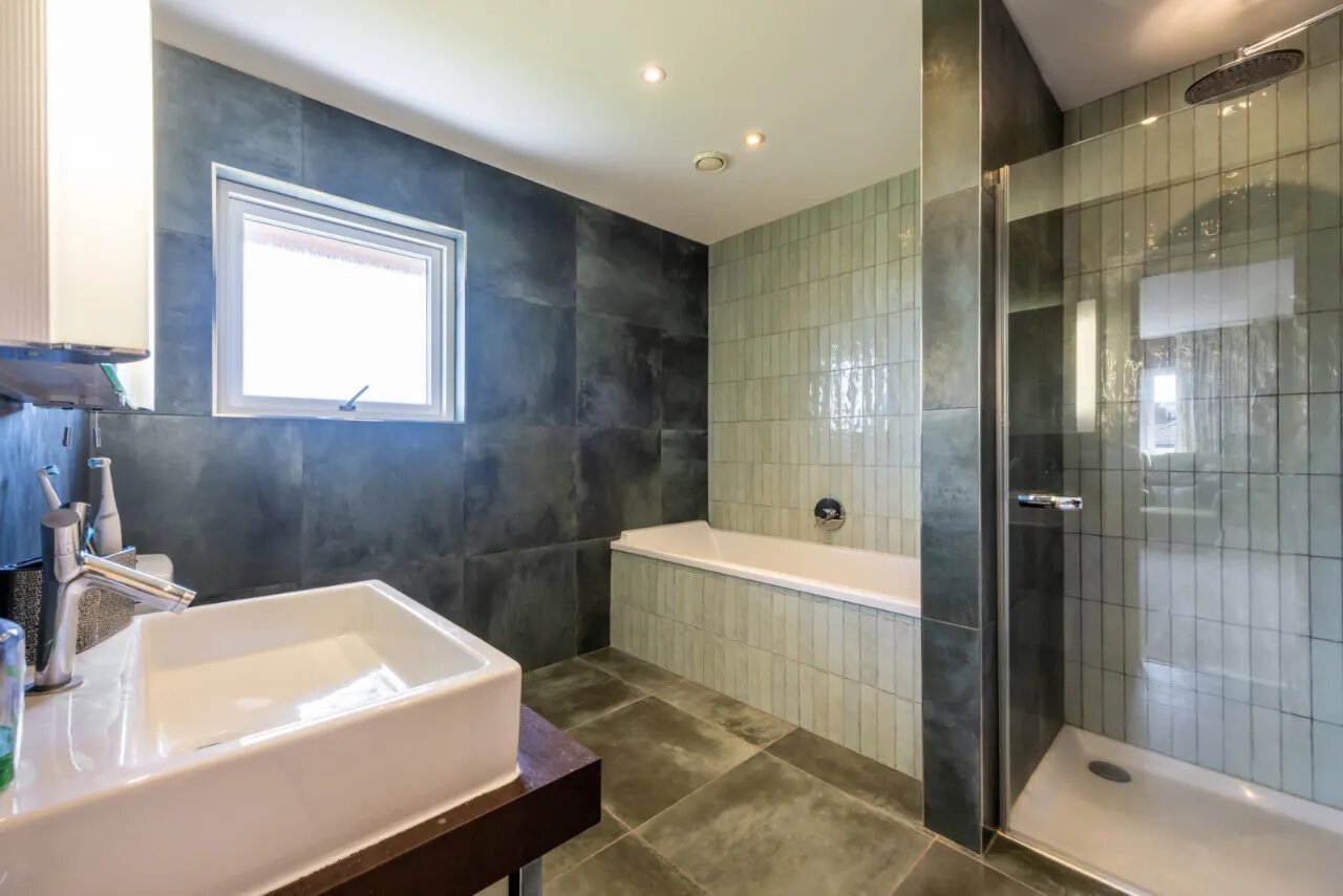 4 Ballymenoch Lane, Holywood, County Down, BT18 0EF