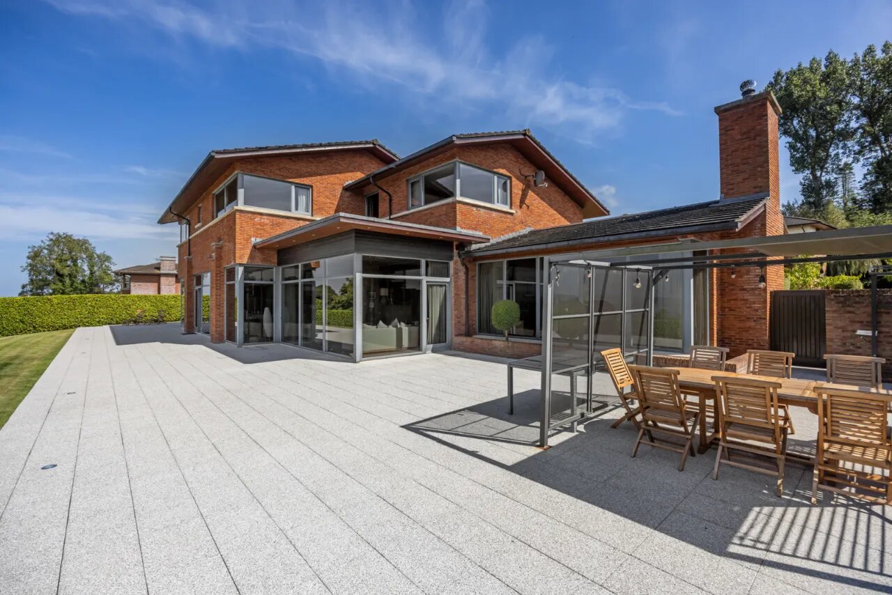 4 Ballymenoch Lane, Holywood, County Down, BT18 0EF