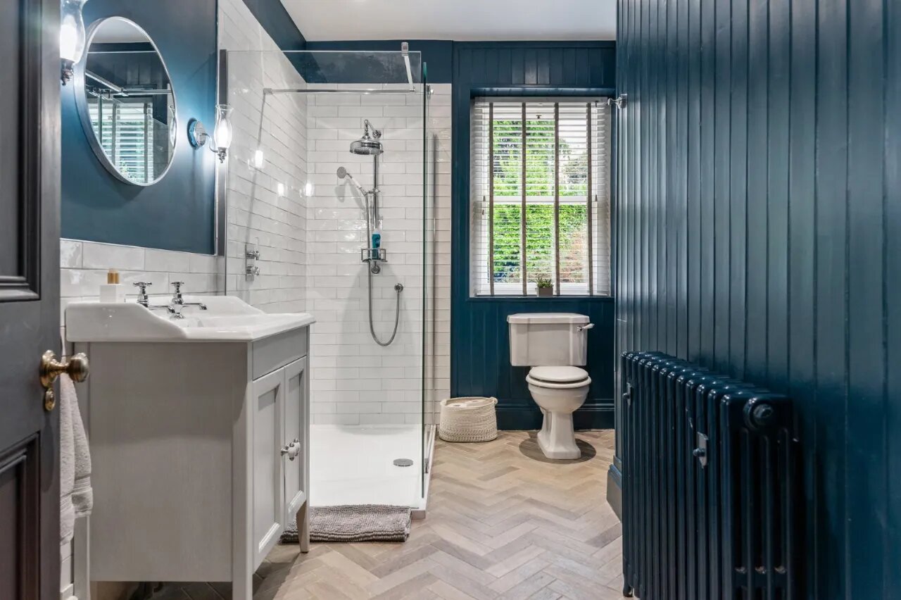 Greenmount, 205 Bangor Road, Holywood, County Down, BT18 0JG