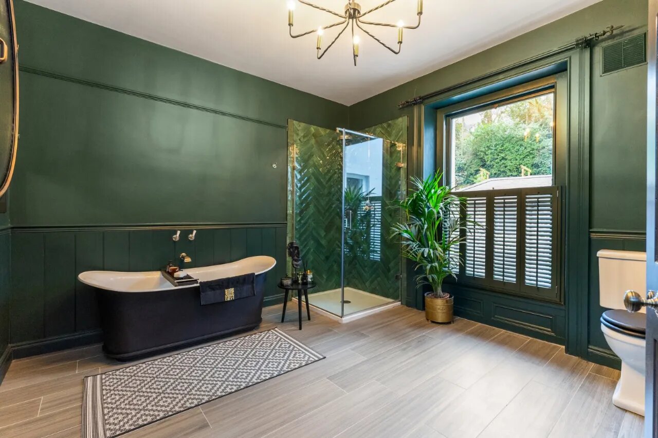 Greenmount, 205 Bangor Road, Holywood, County Down, BT18 0JG
