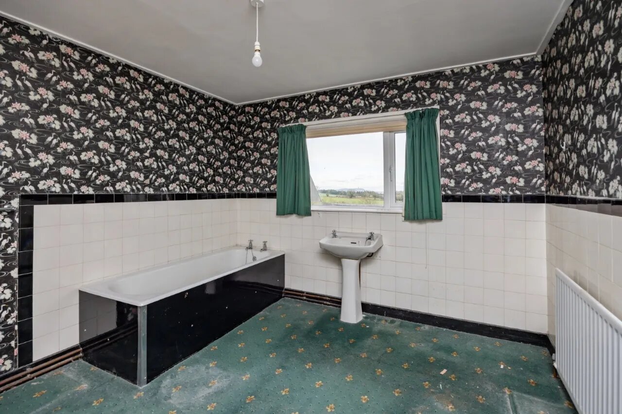 31 The Burn Road, Comber, Newtownards, County Down, BT23 5RY