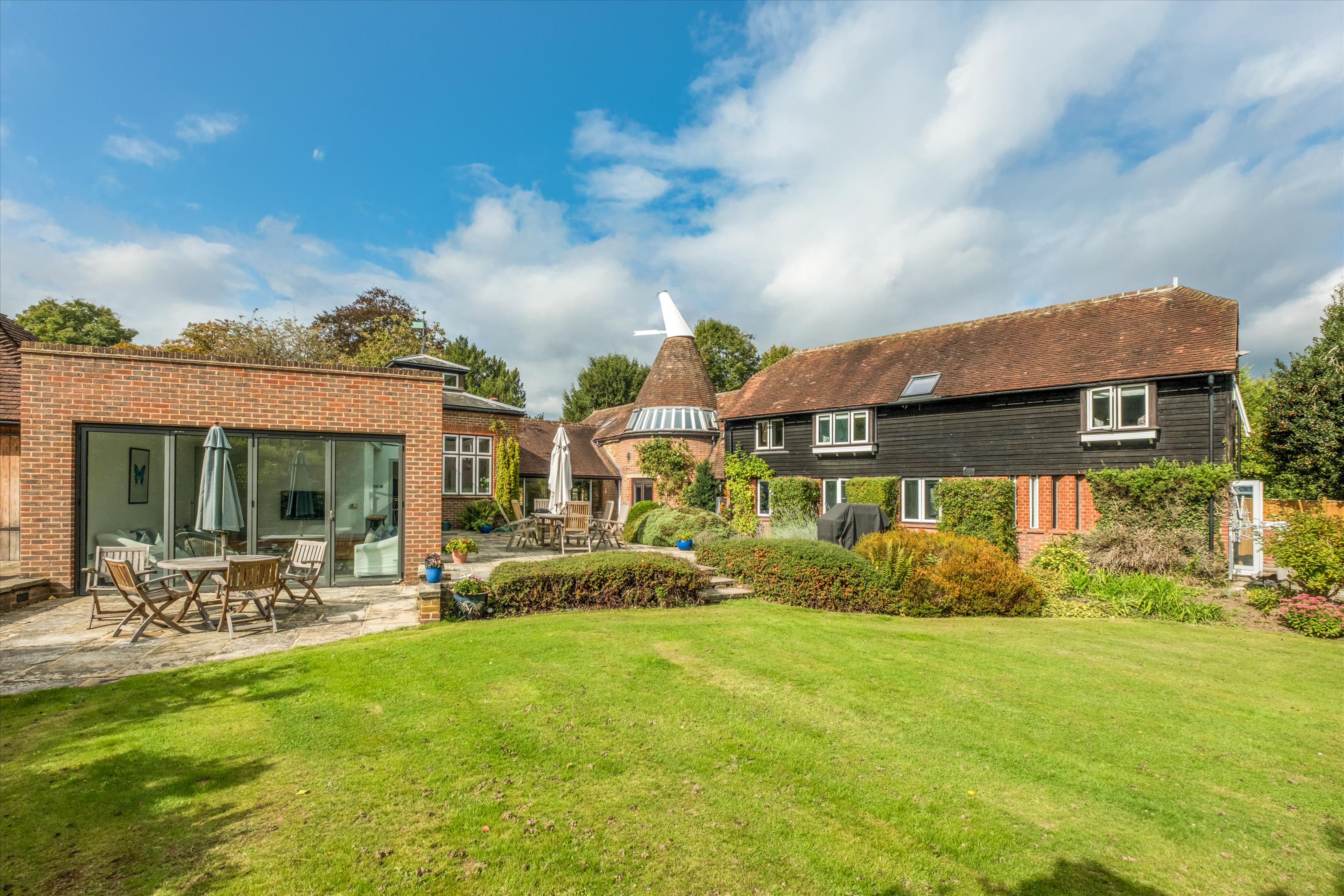 Elliotts Lane, Brasted, Westerham, Kent, TN16