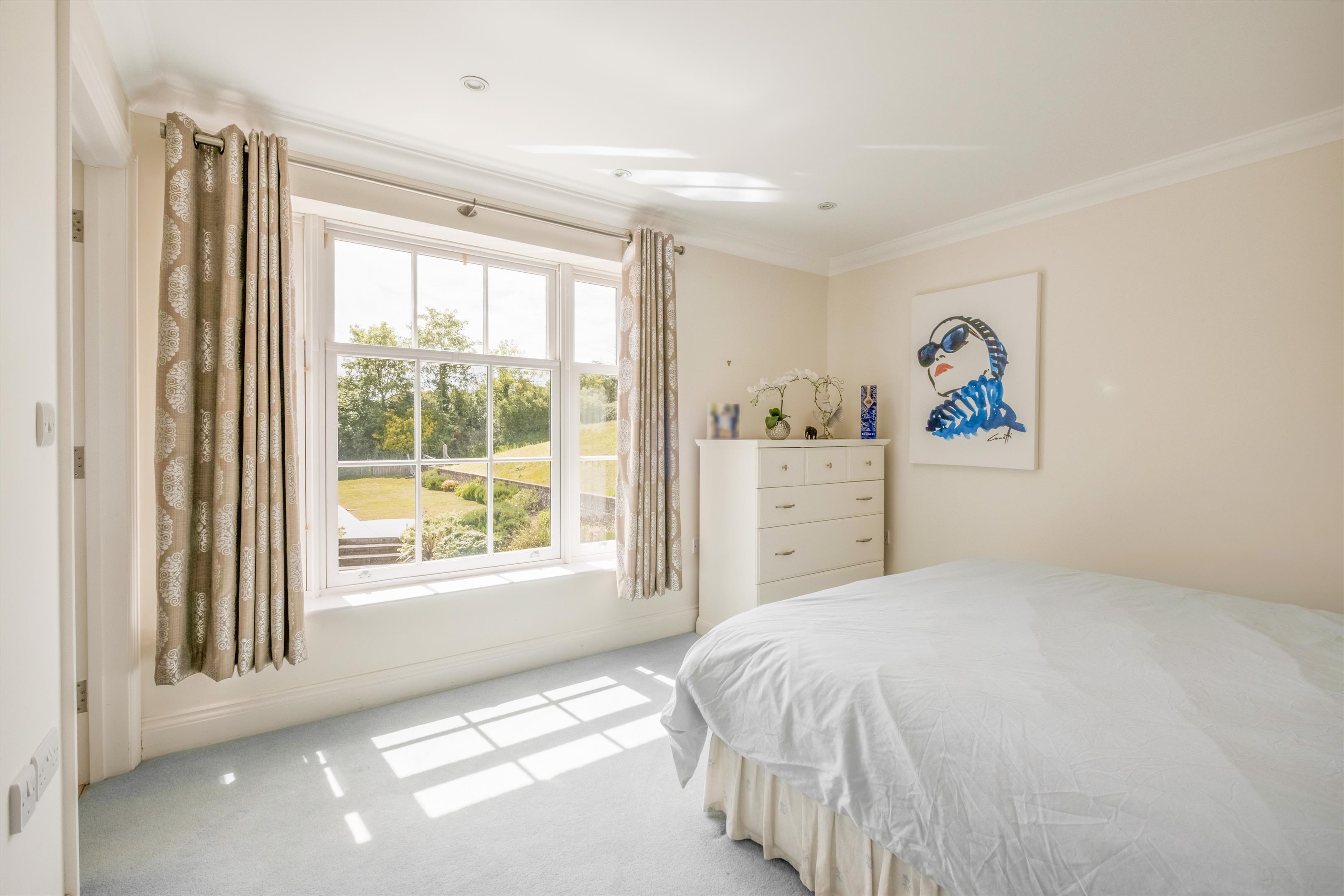 Valley Road, Fawkham, Longfield, Kent DA3