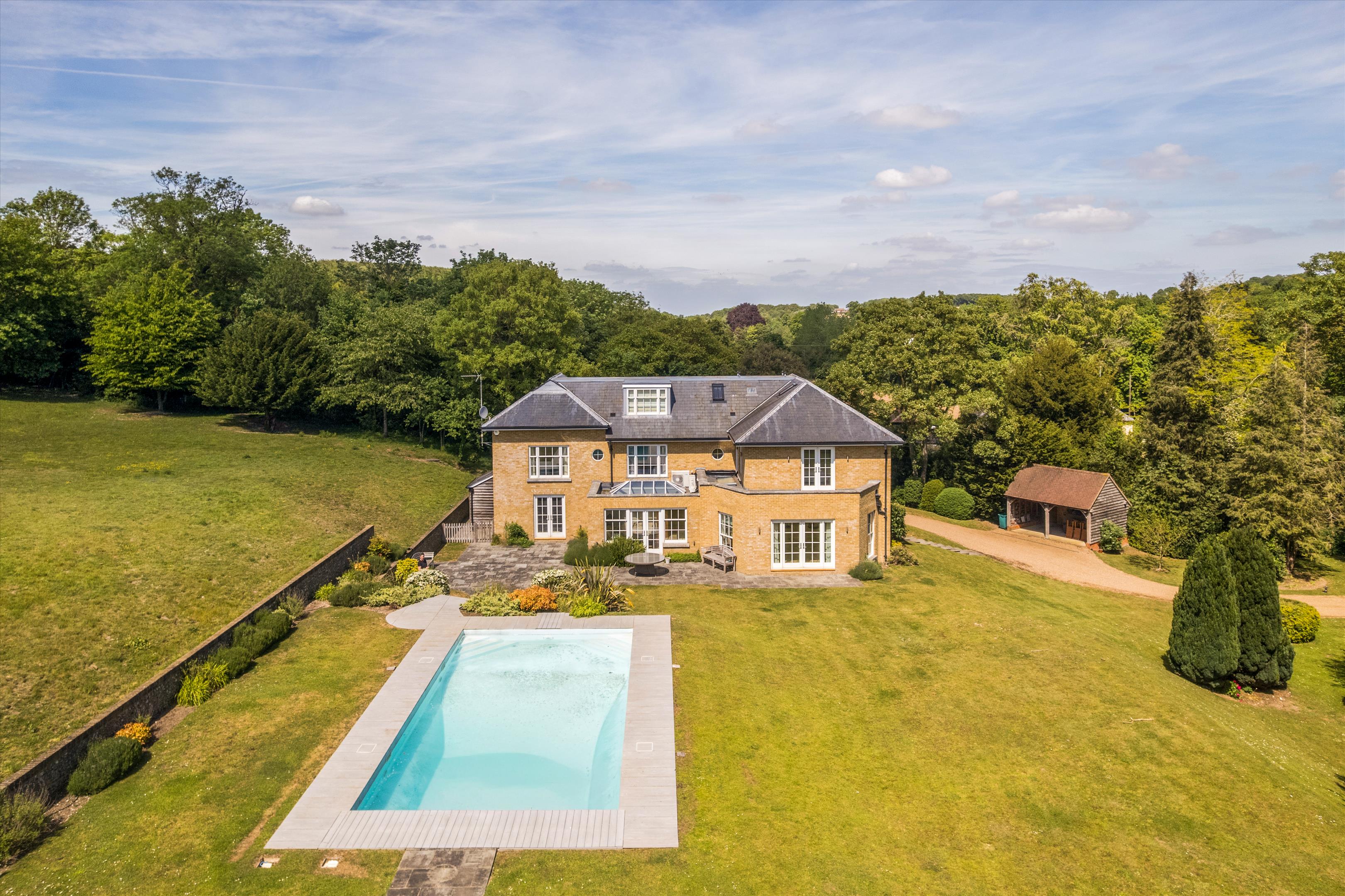 Valley Road, Fawkham, Longfield, Kent DA3