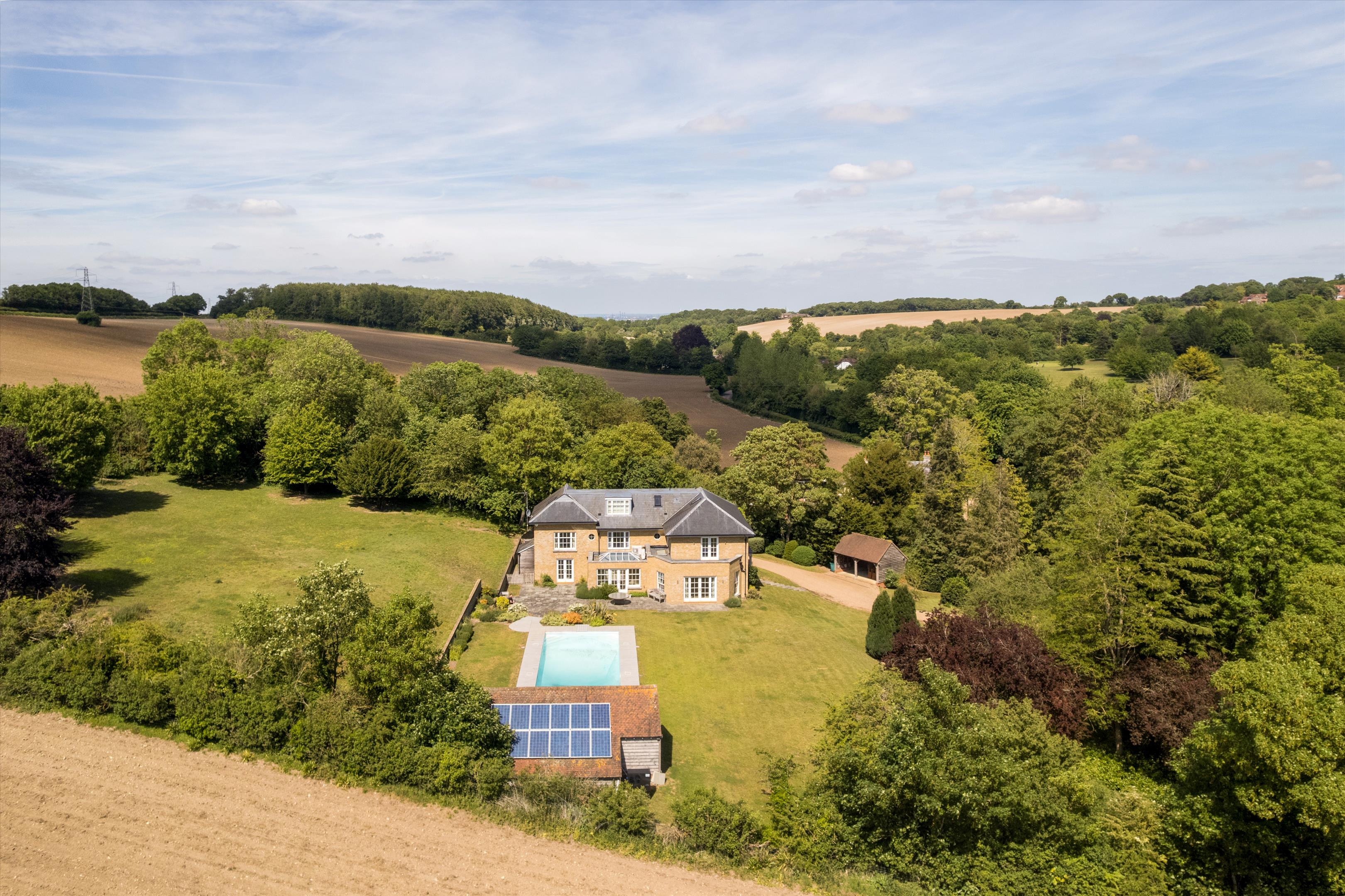 Valley Road, Fawkham, Longfield, Kent DA3