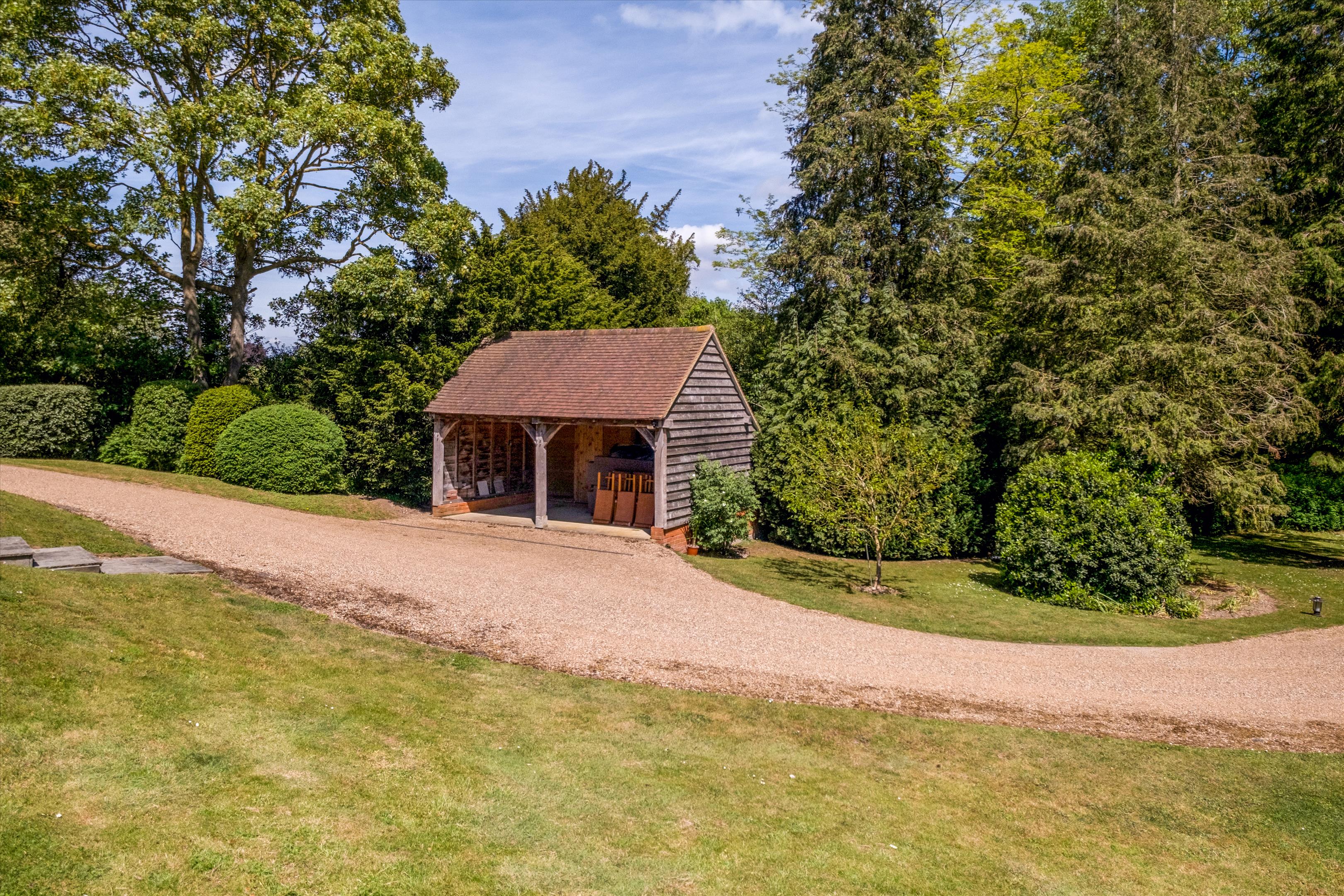 Valley Road, Fawkham, Longfield, Kent DA3
