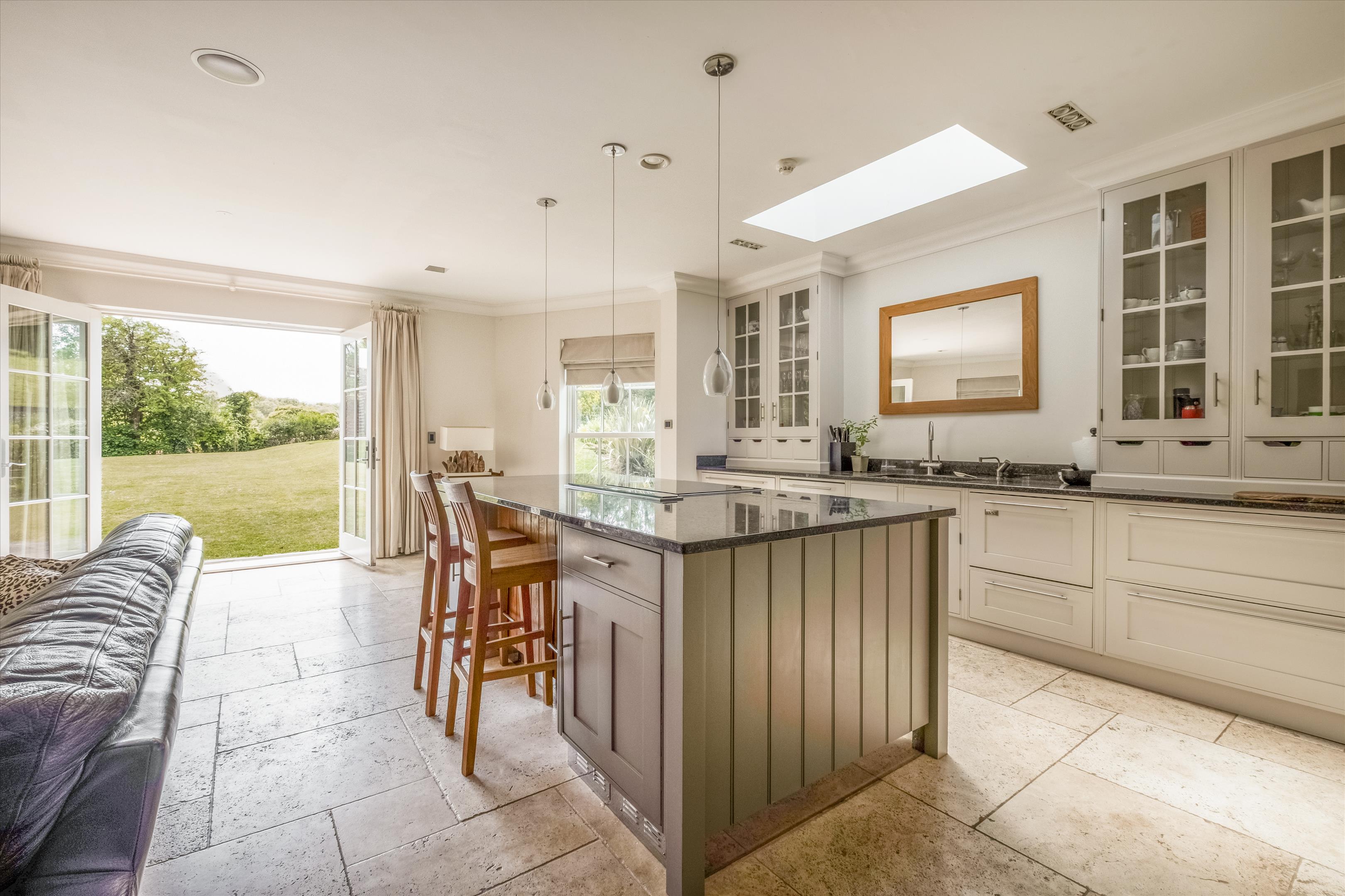 Valley Road, Fawkham, Longfield, Kent DA3