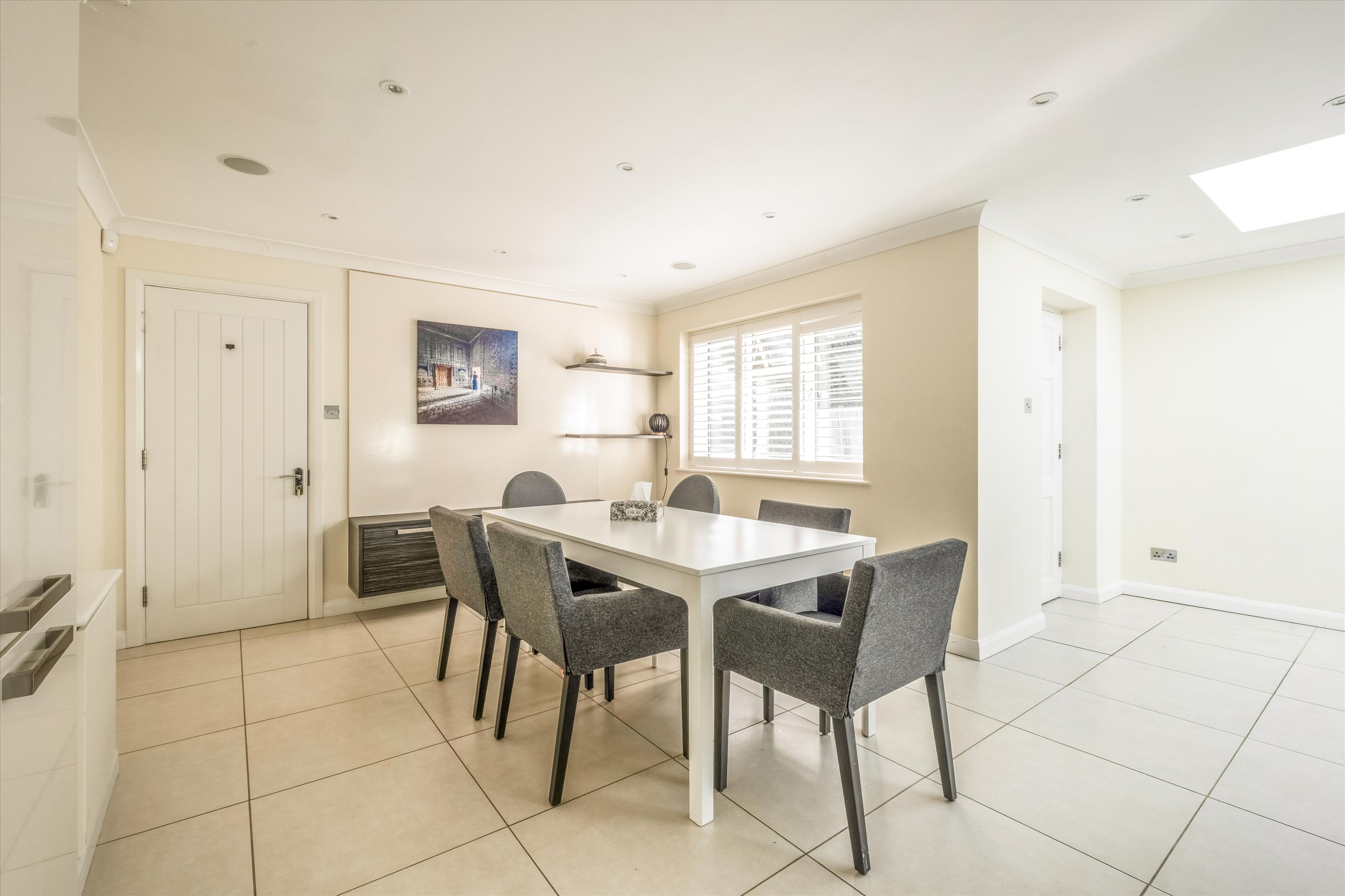 Plymouth Drive, Sevenoaks, Kent TN13