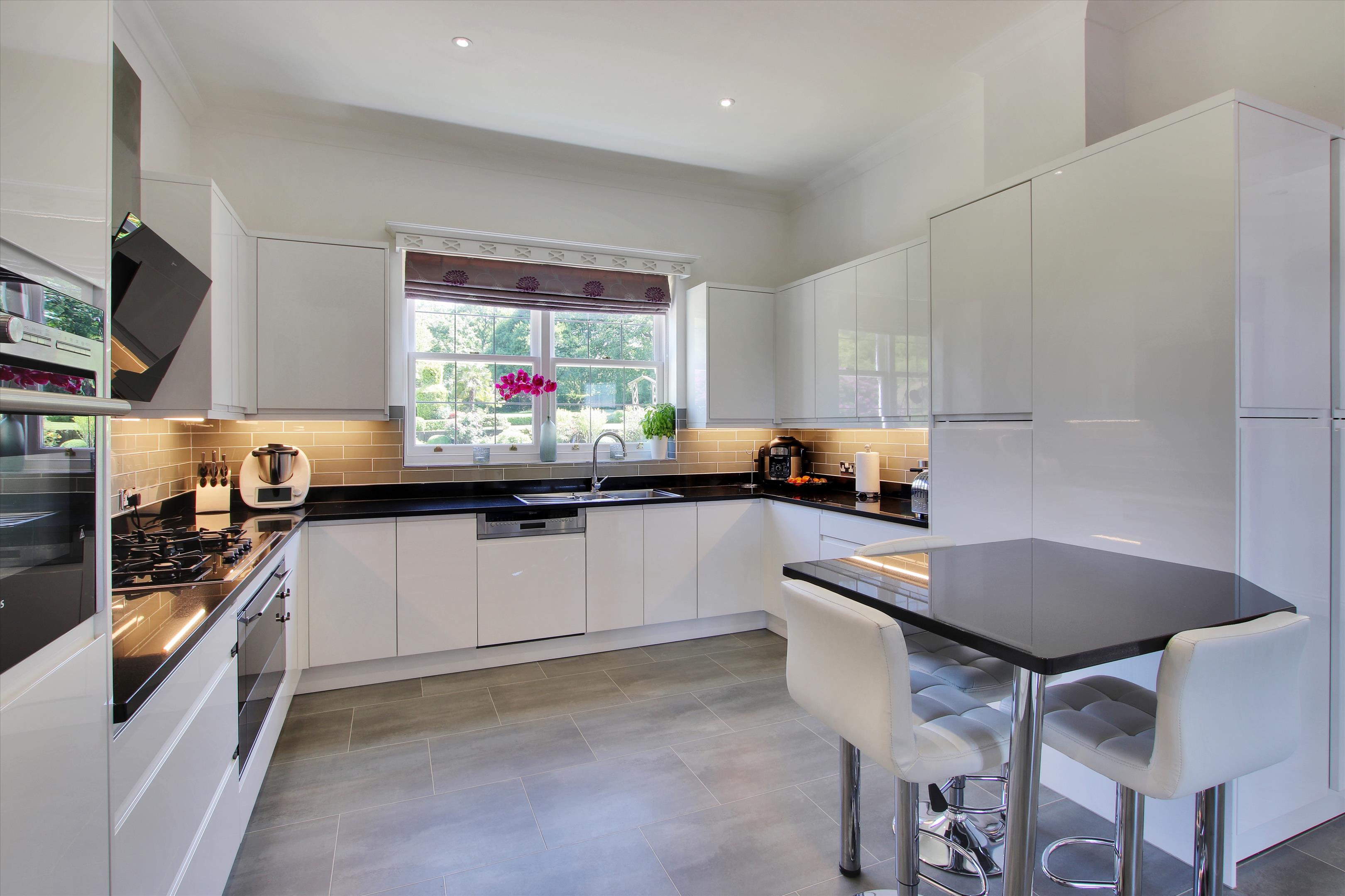 Manor Road, West Kingsdown, Sevenoaks, Kent TN15