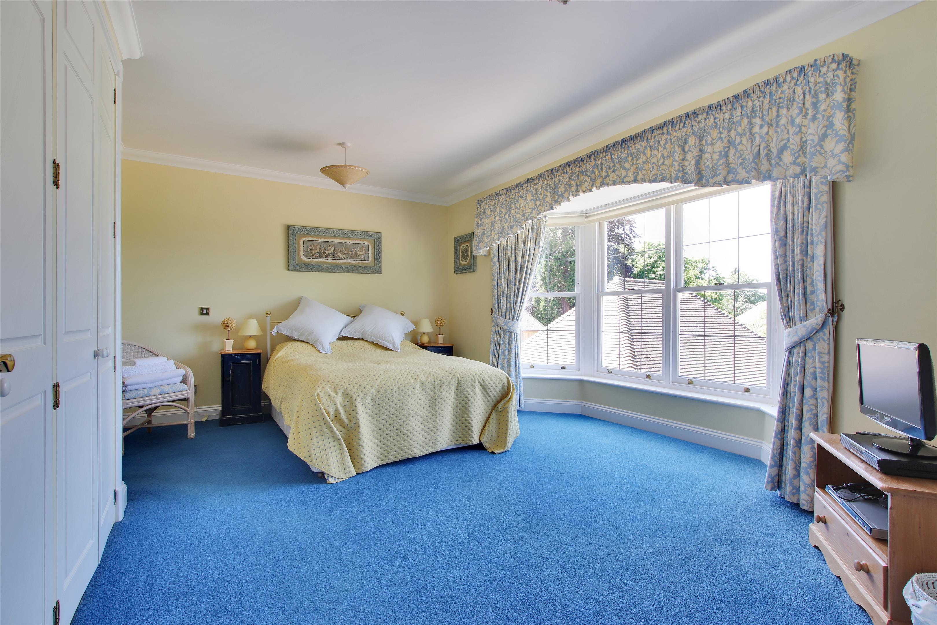 Manor Road, West Kingsdown, Sevenoaks, Kent TN15