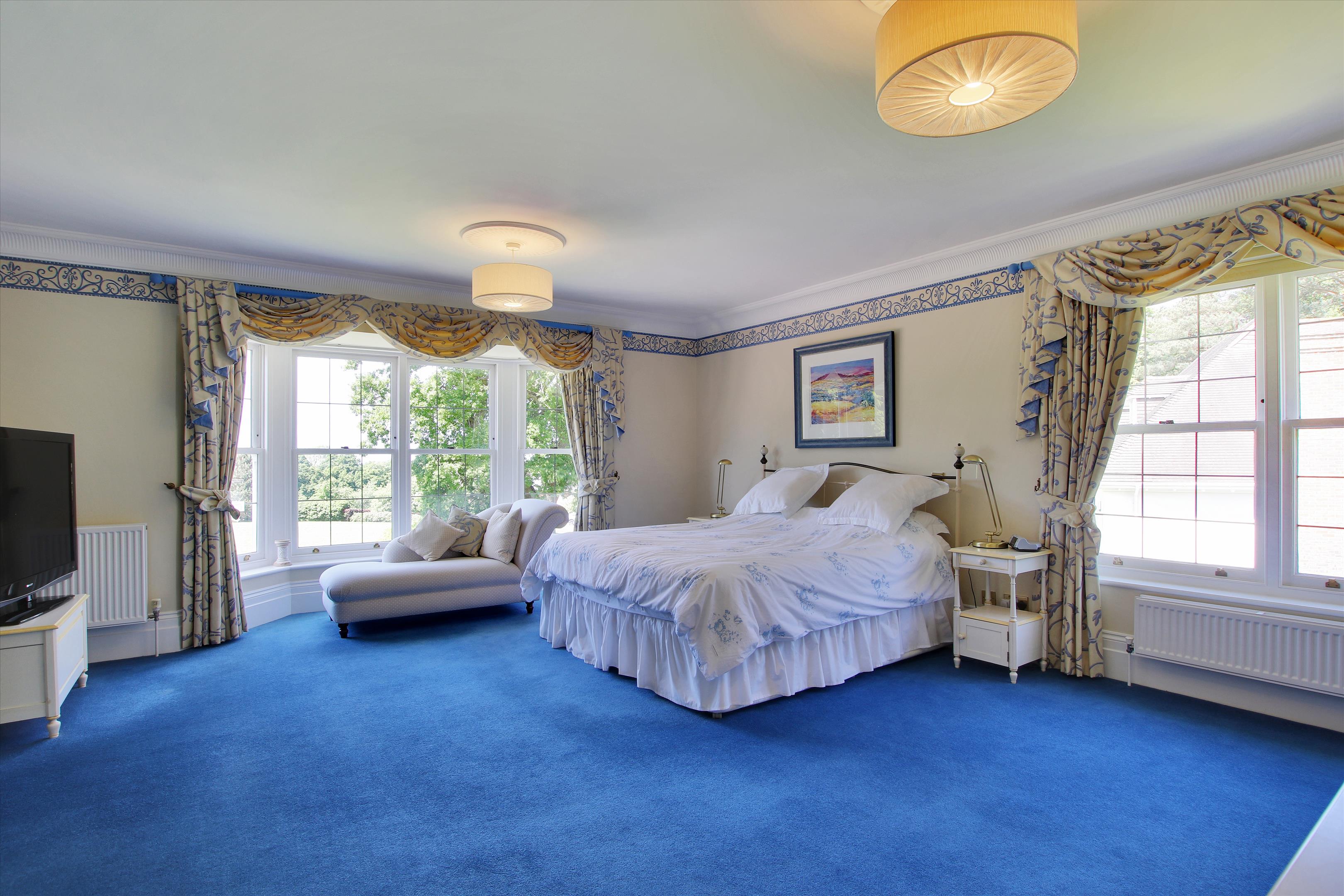 Manor Road, West Kingsdown, Sevenoaks, Kent TN15