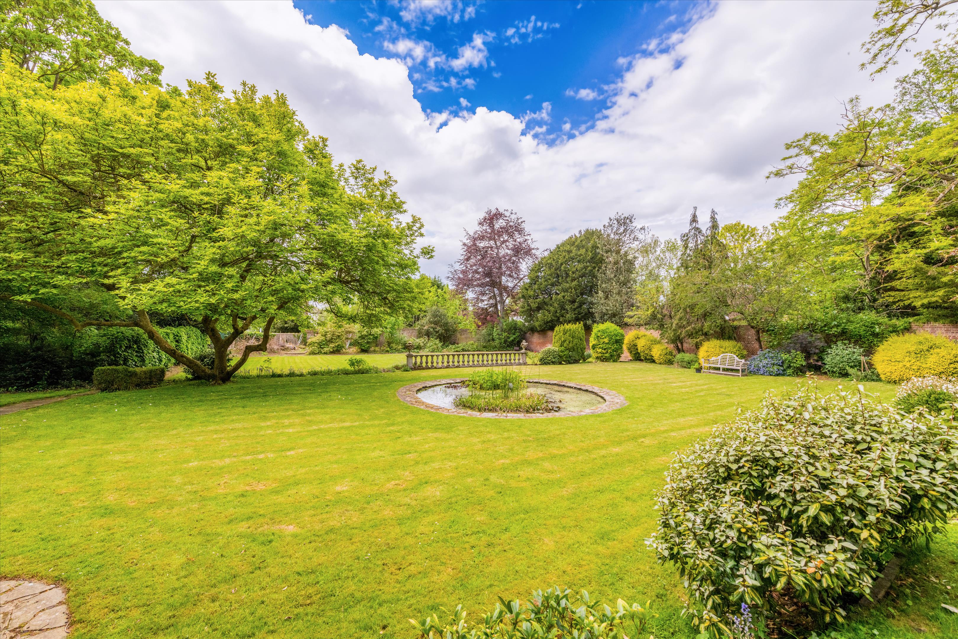 Holmesdale Road, South Darenth, Dartford, Kent DA4