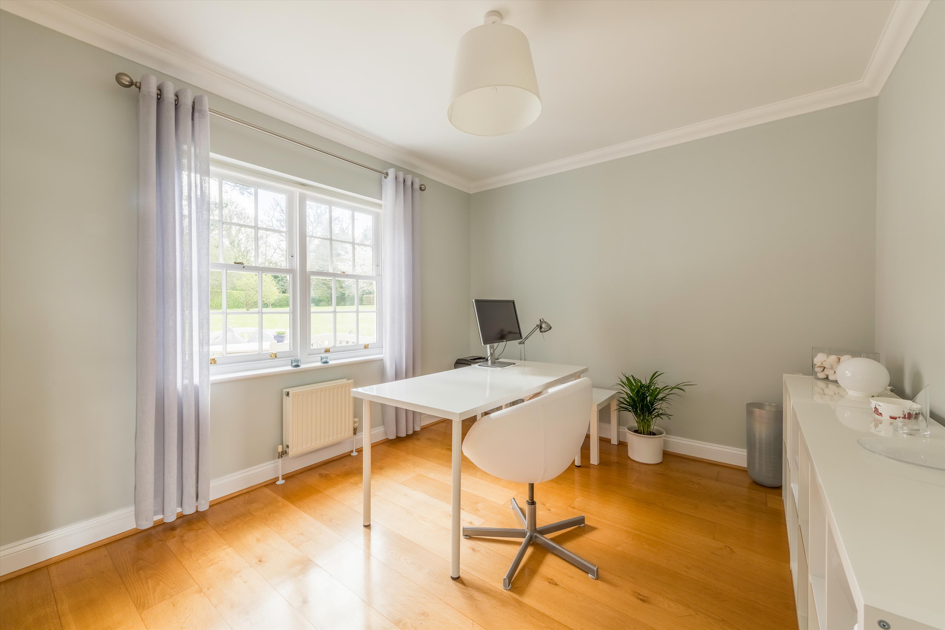 Manor Road, West Kingsdown, Sevenoaks, Kent TN15