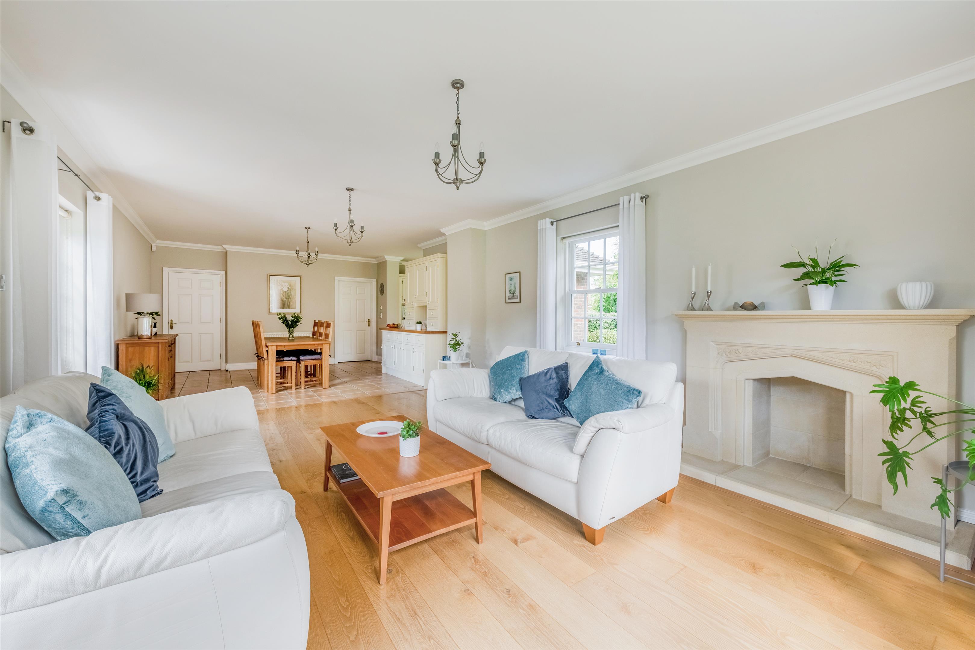 Manor Road, West Kingsdown, Sevenoaks, Kent TN15