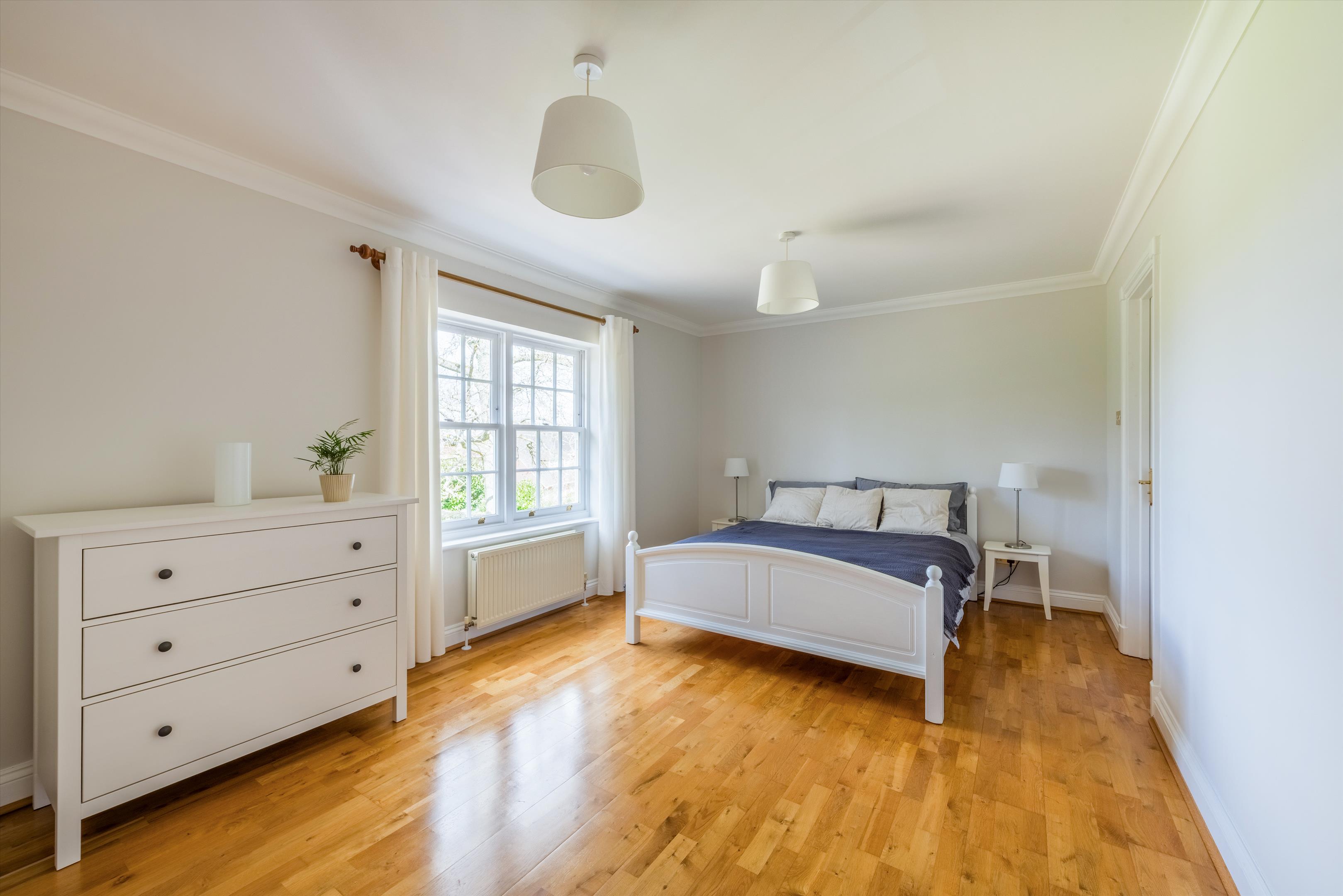 Manor Road, West Kingsdown, Sevenoaks, Kent TN15