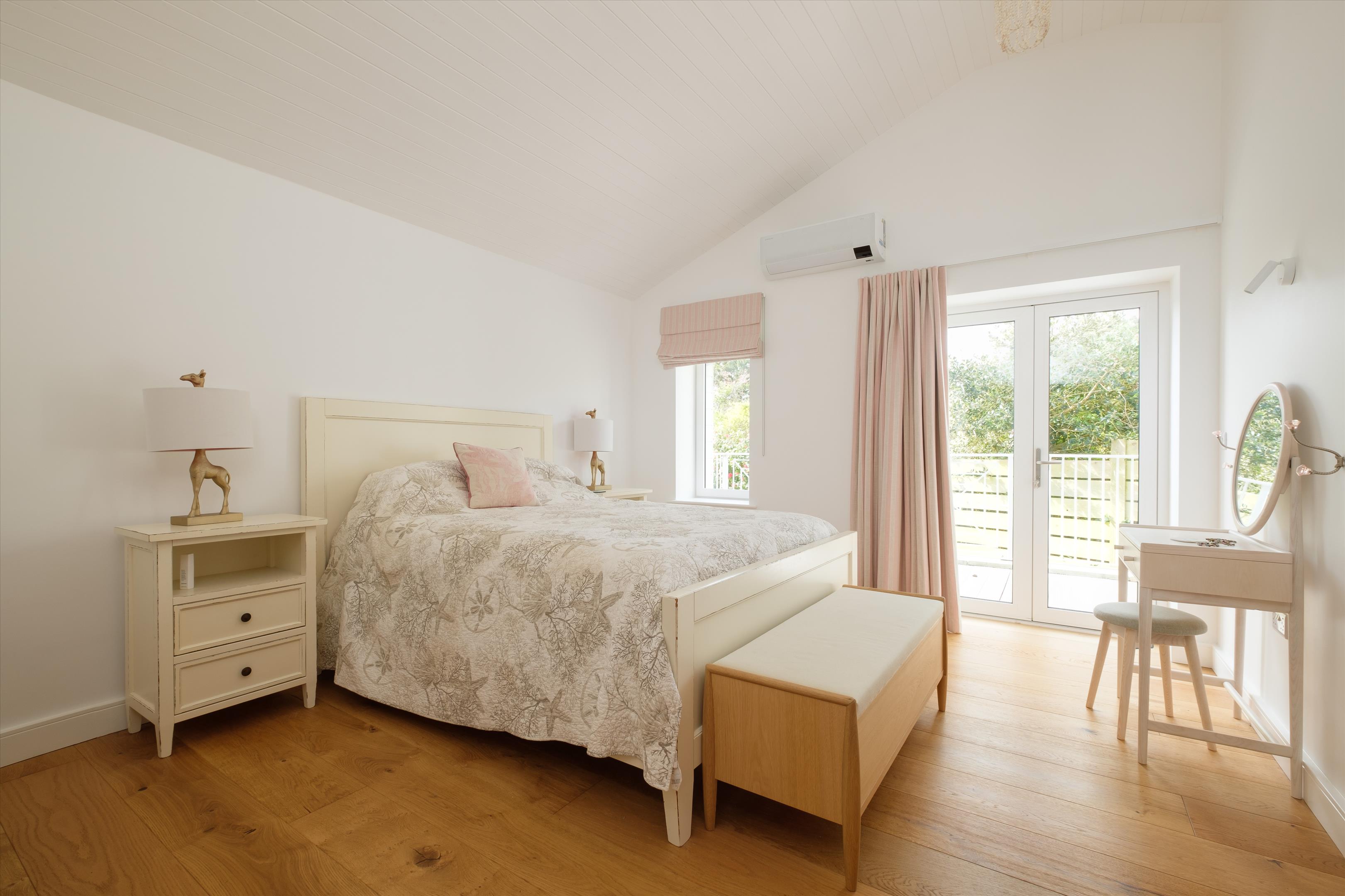 Downside Close, Charmouth, Bridport DT6