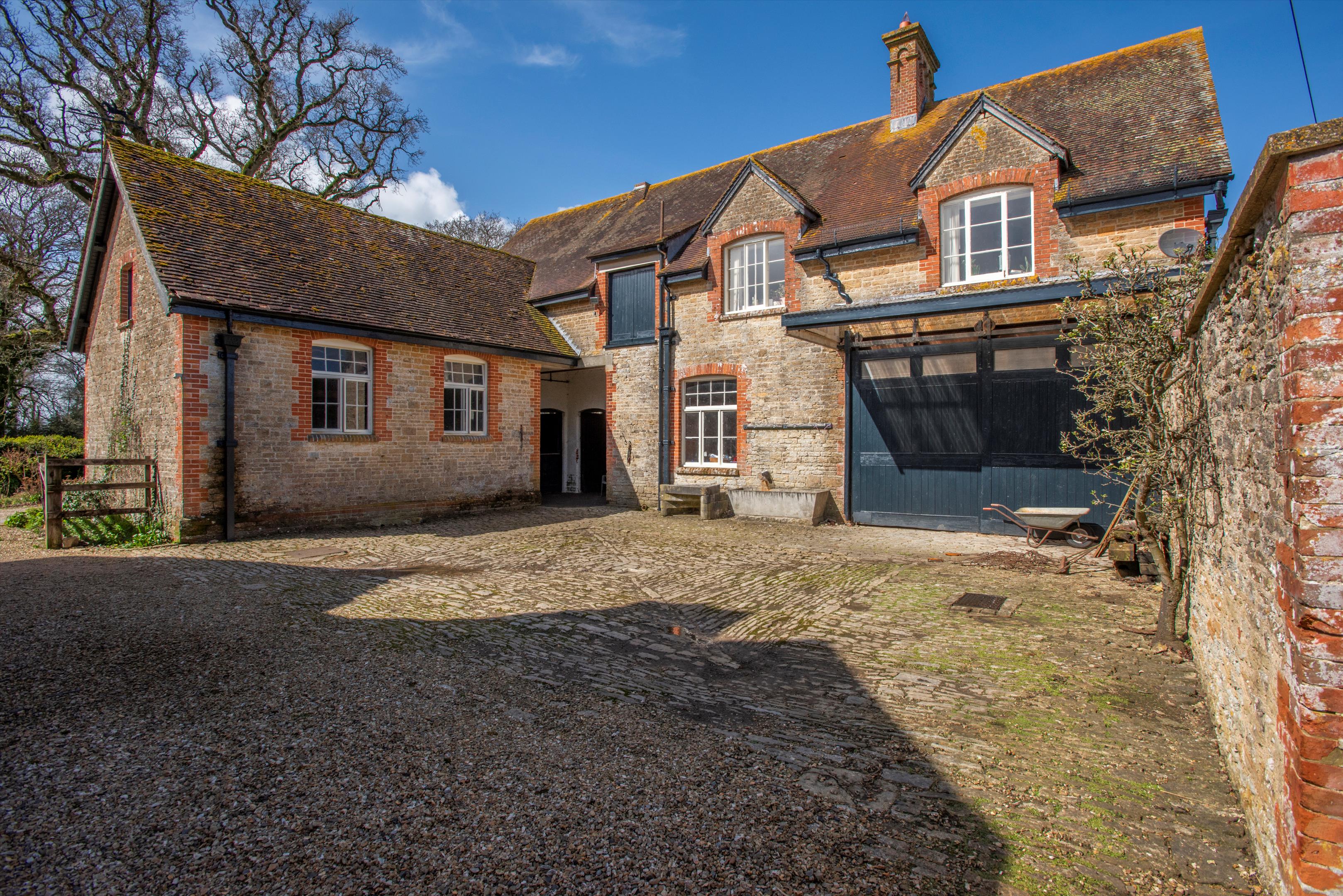 Holwell, Sherborne, Dorset, DT9