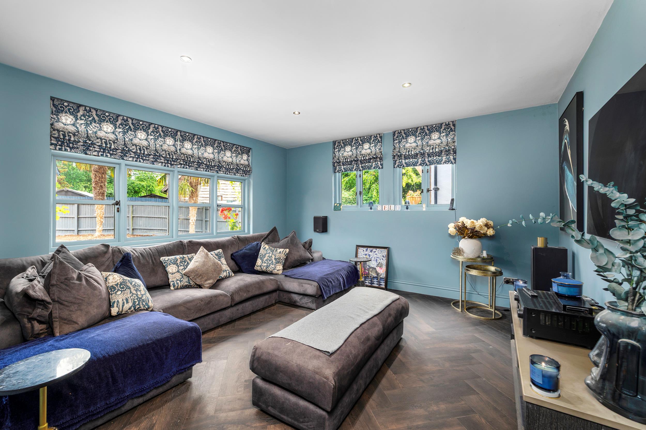 Ribwood, 3 Caynham Woods, Caynham, Ludlow, Shropshire SY8