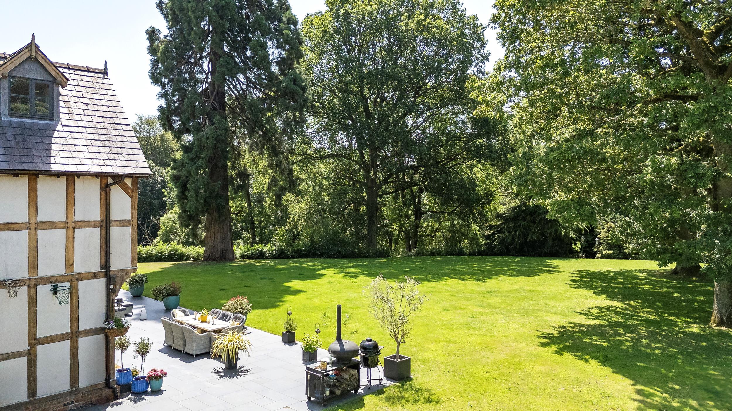 Ribwood, 3 Caynham Woods, Caynham, Ludlow, Shropshire SY8