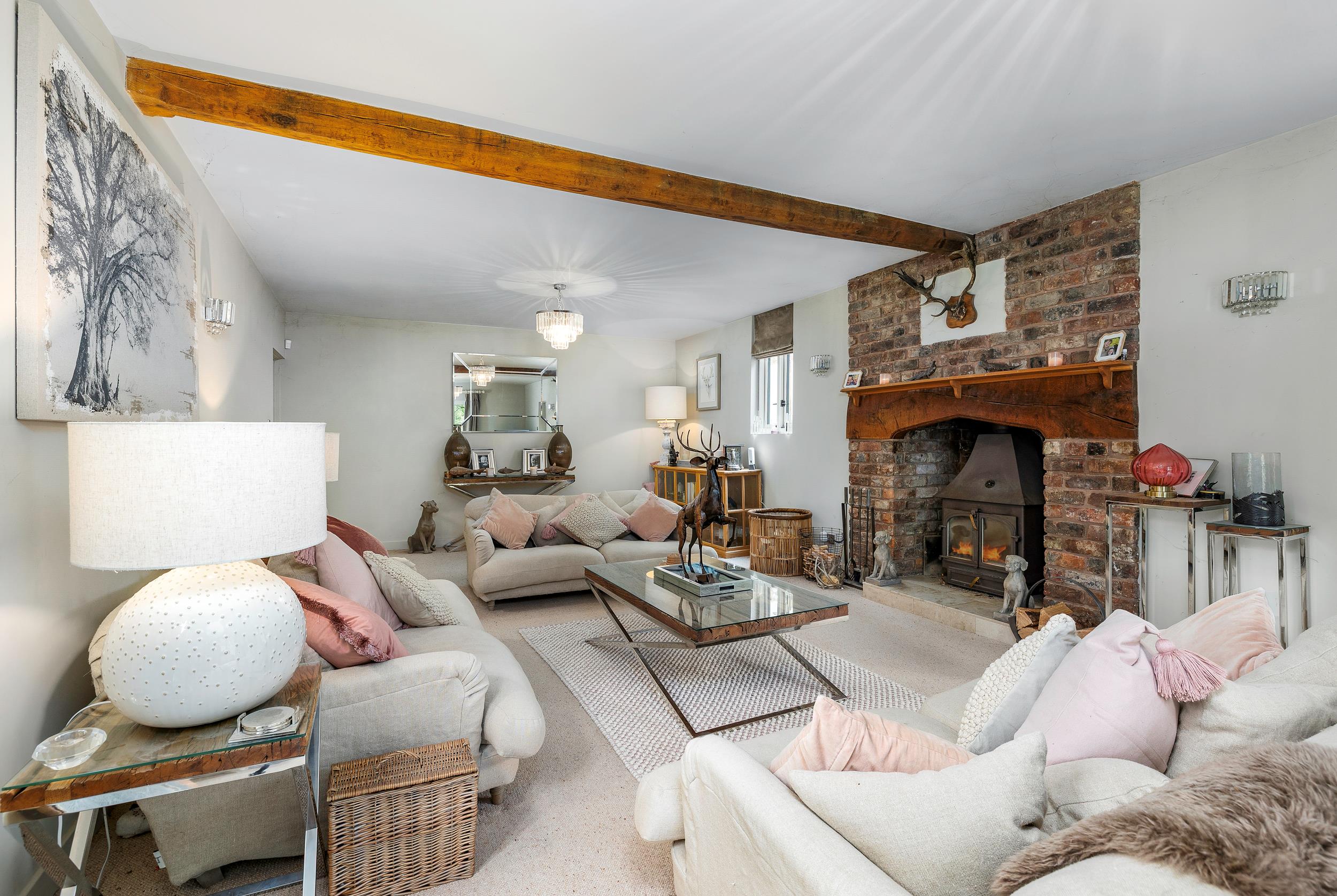 Ribwood, 3 Caynham Woods, Caynham, Ludlow, Shropshire SY8