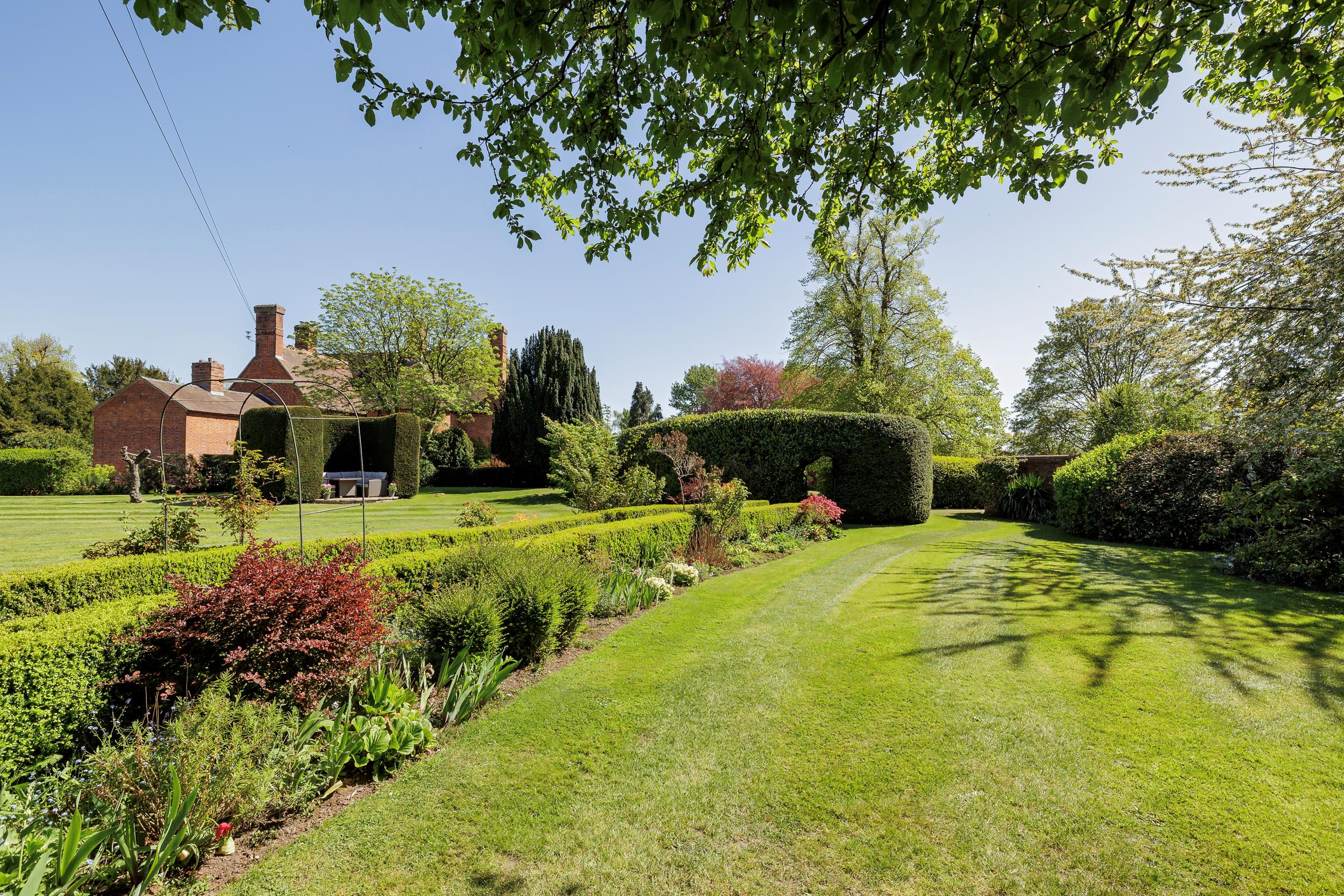 Upton Magna, Shrewsbury, Shropshire SY4