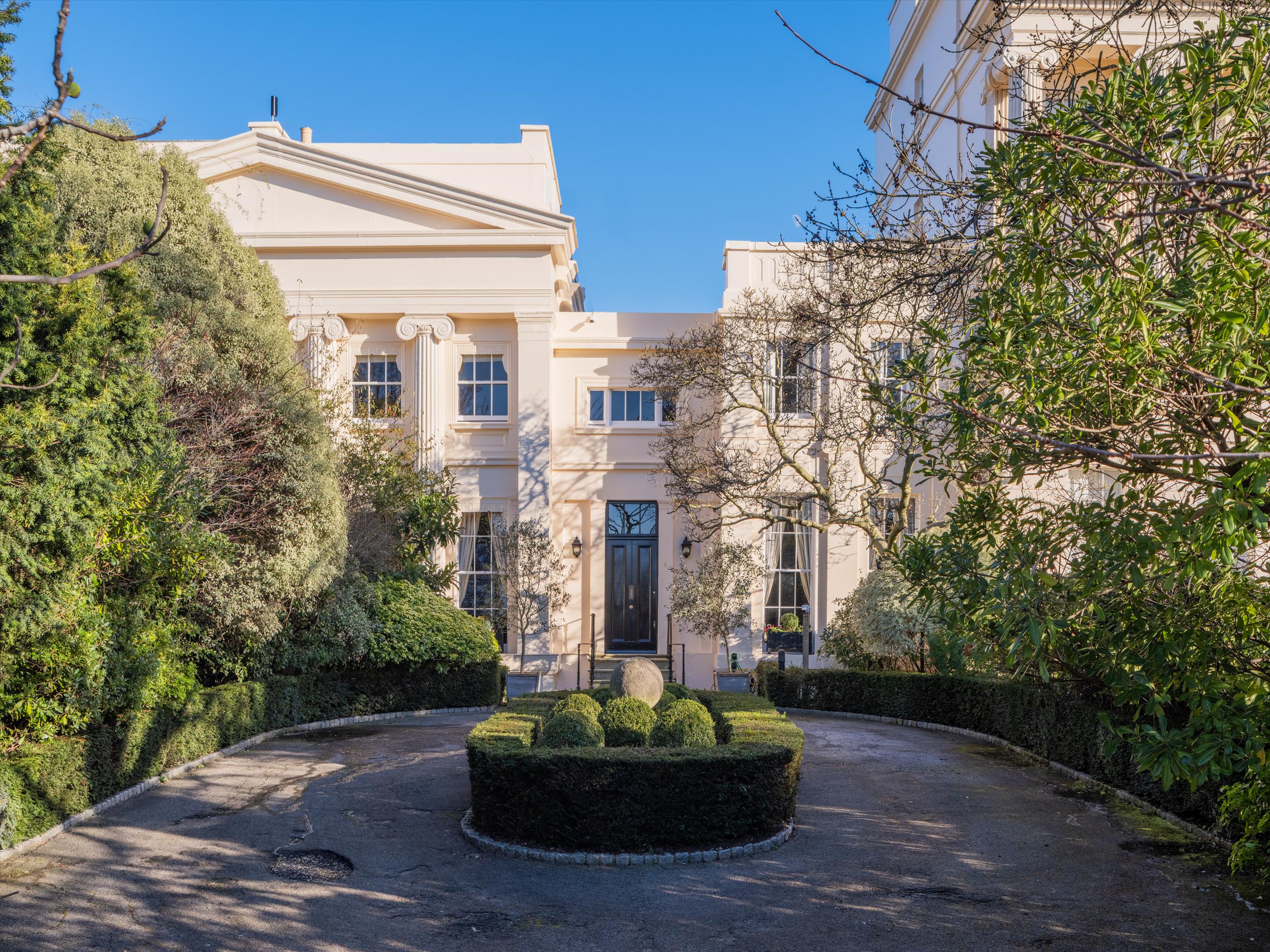 Regent's Park, NW1
