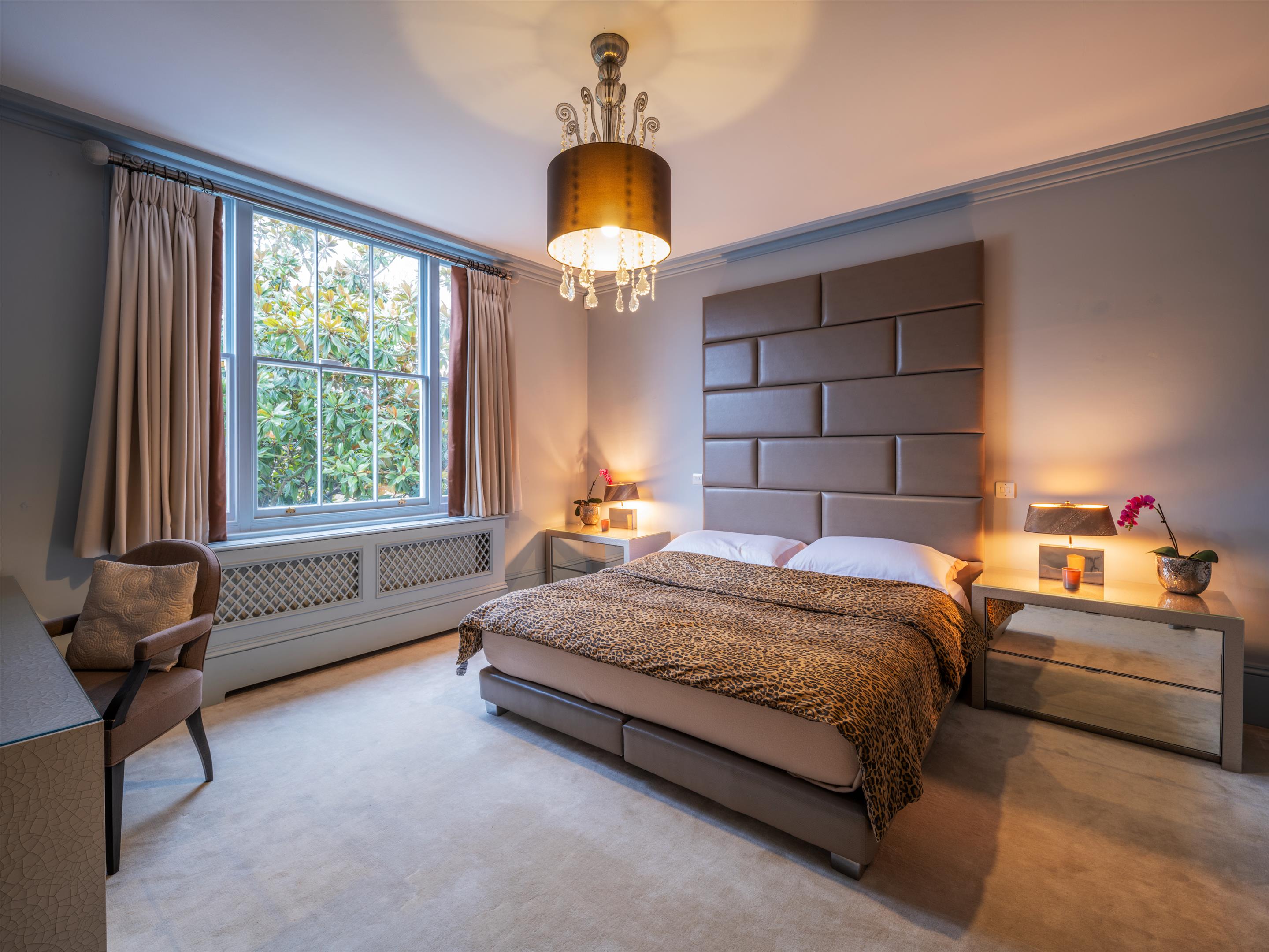 Regent's Park, NW1