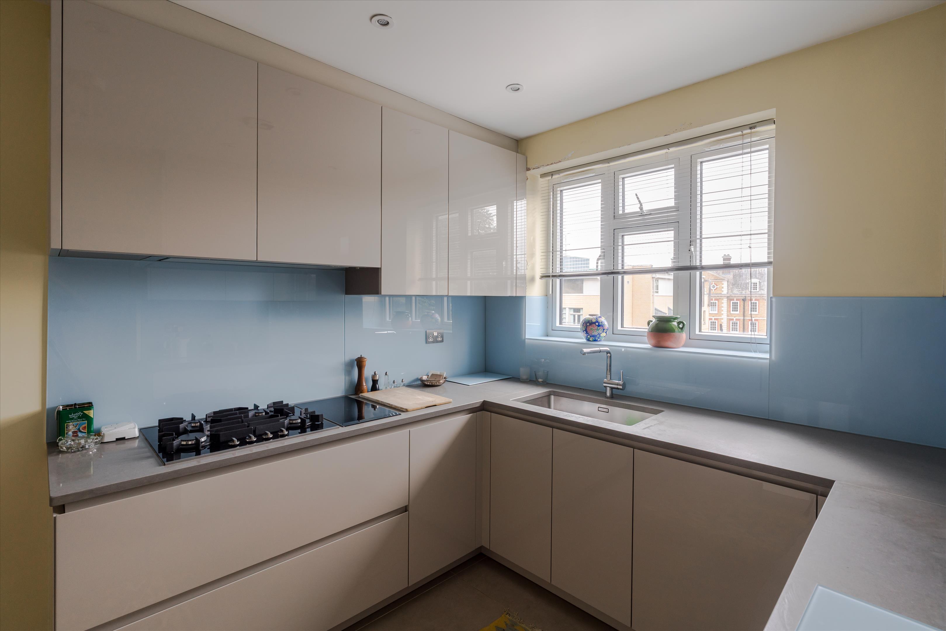 Wellington Court, Wellington Road, St John's Wood NW8